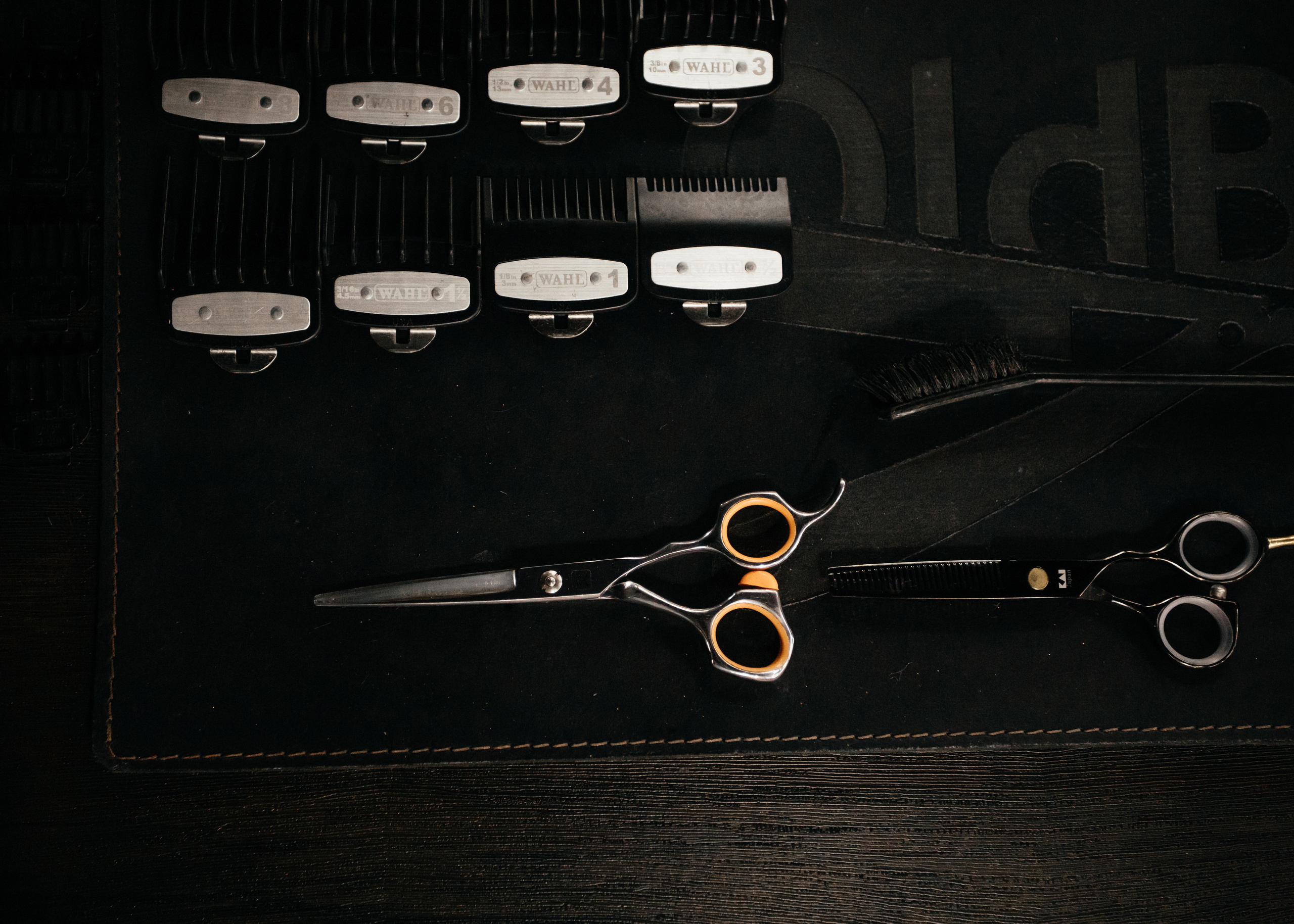 Барбершоп OLD BOY. Фотограф в Днепре Марк Качуро