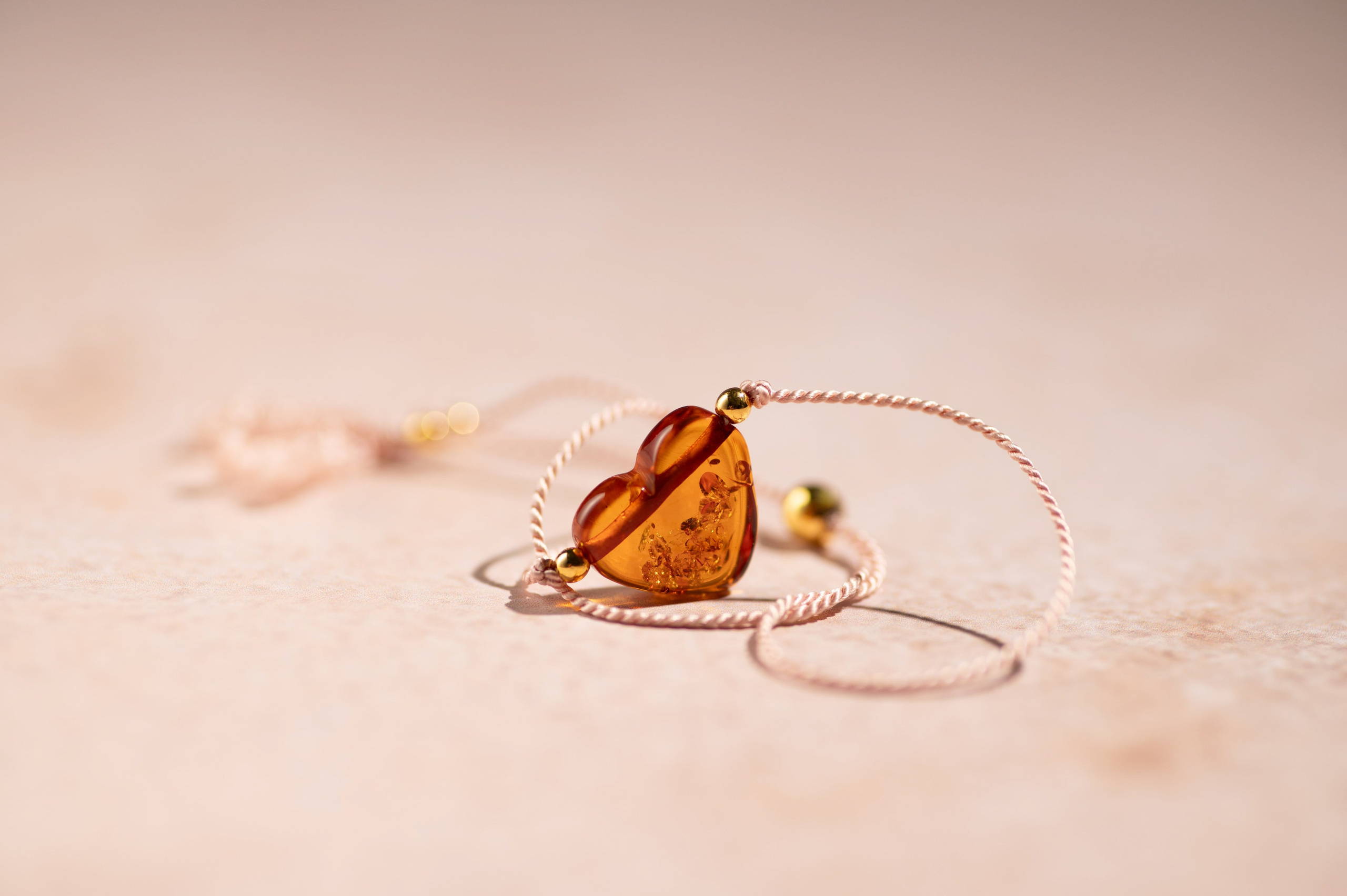 Amber Bloom. Product and Food photography