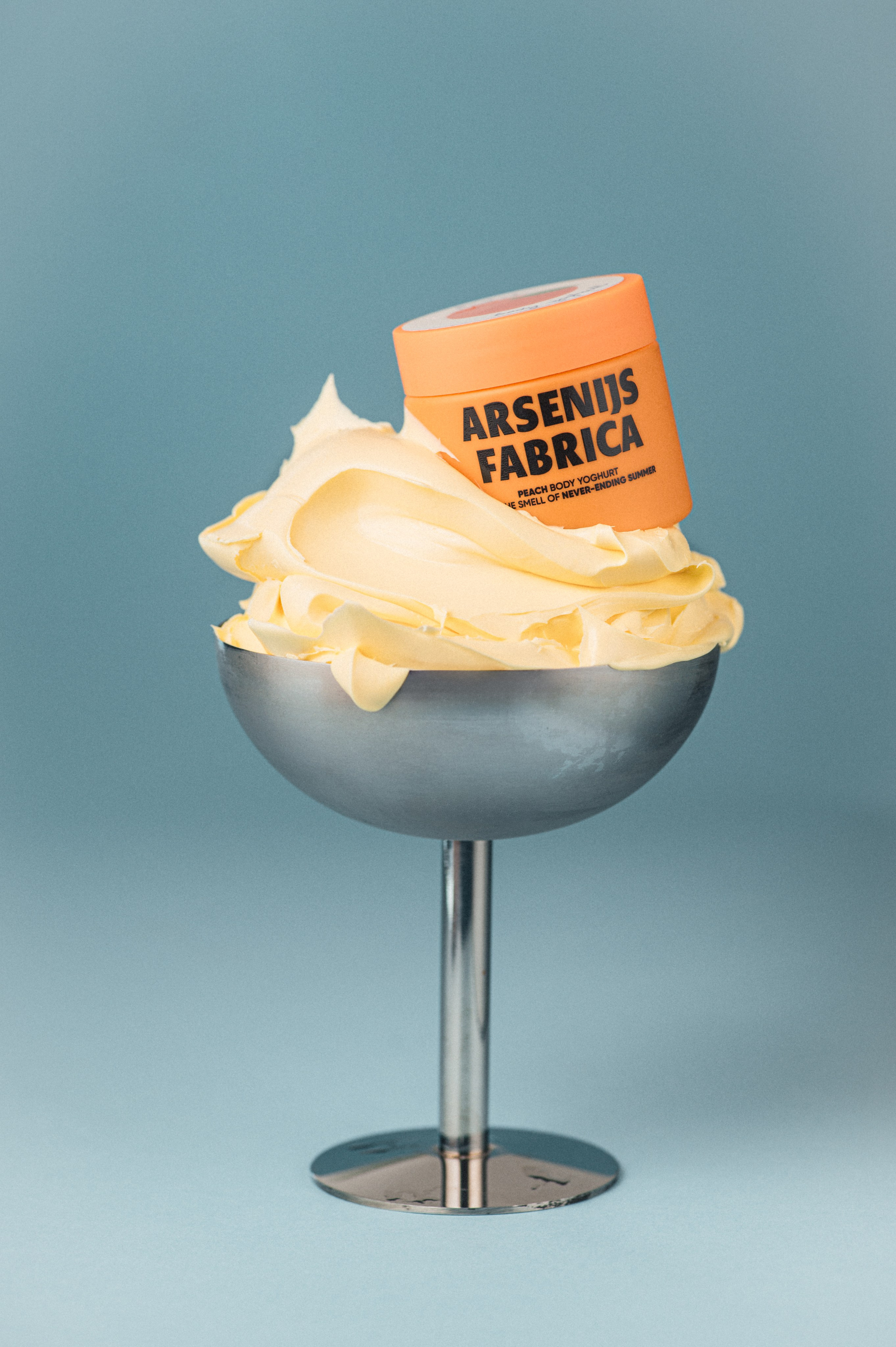 ArsenijsFabrika travel size cream. Product and Food photography