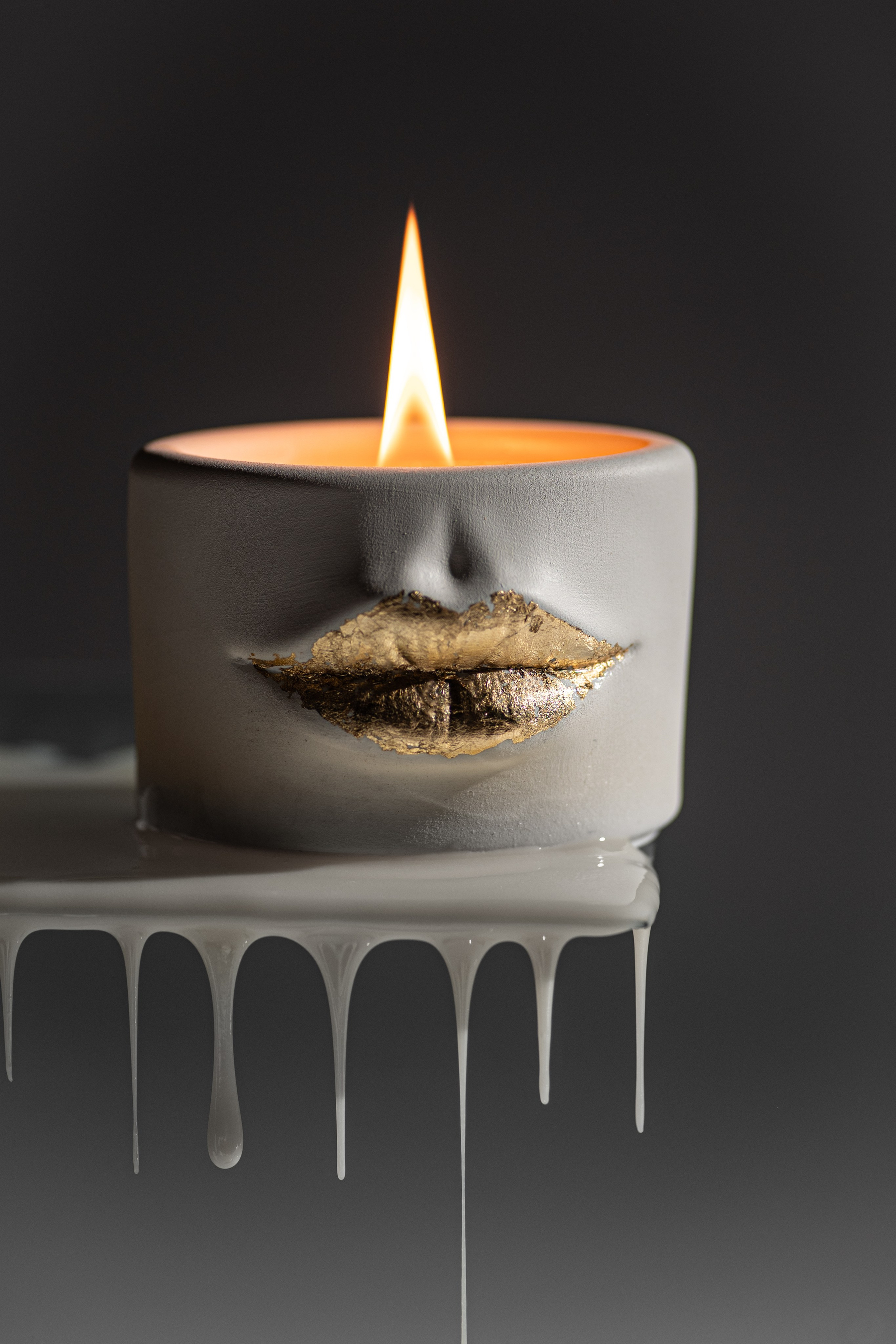 Soy wax candle «Lips». Product and Food photography