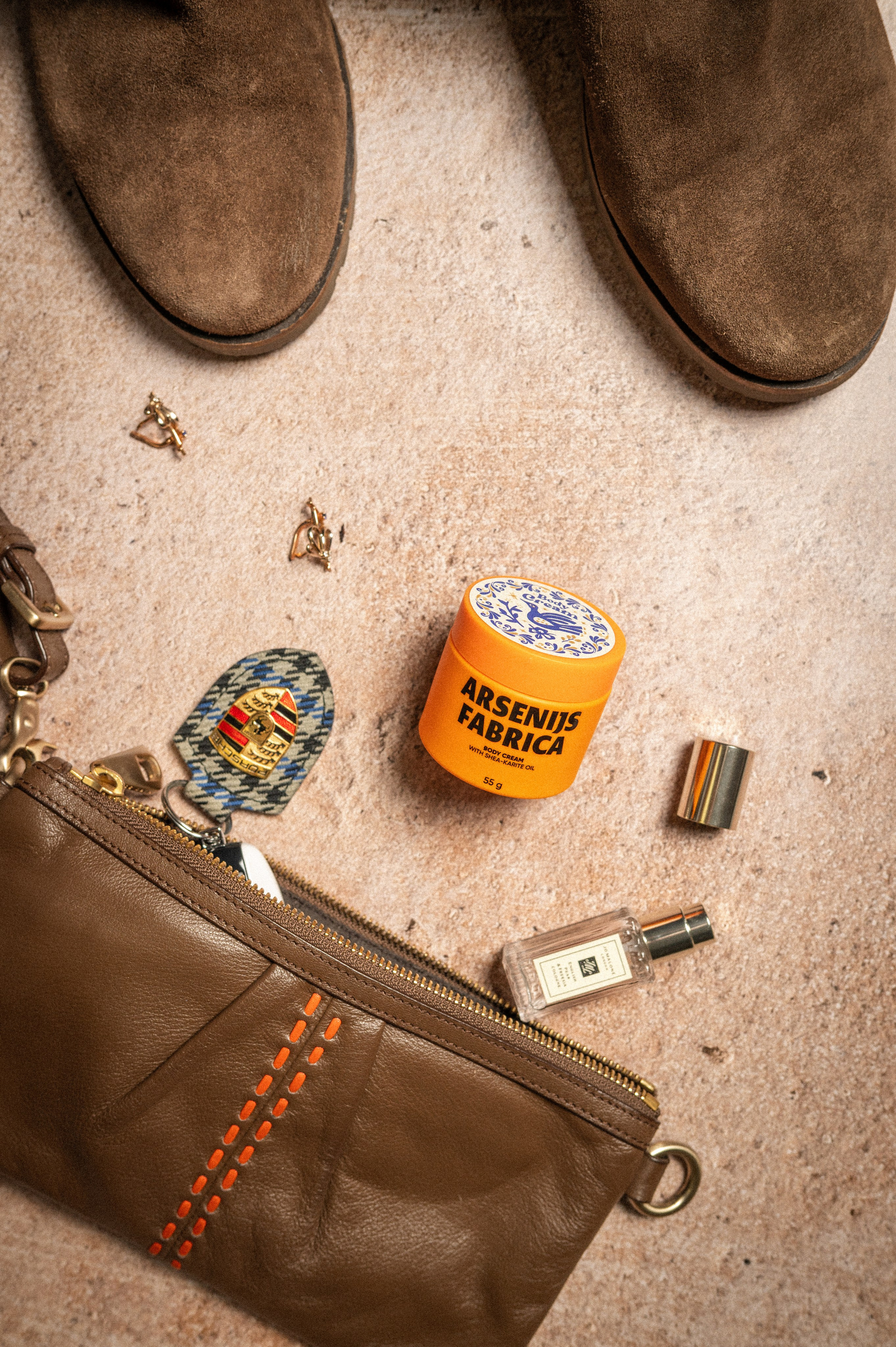 ArsenijsFabrika travel size cream. Product and Food photography