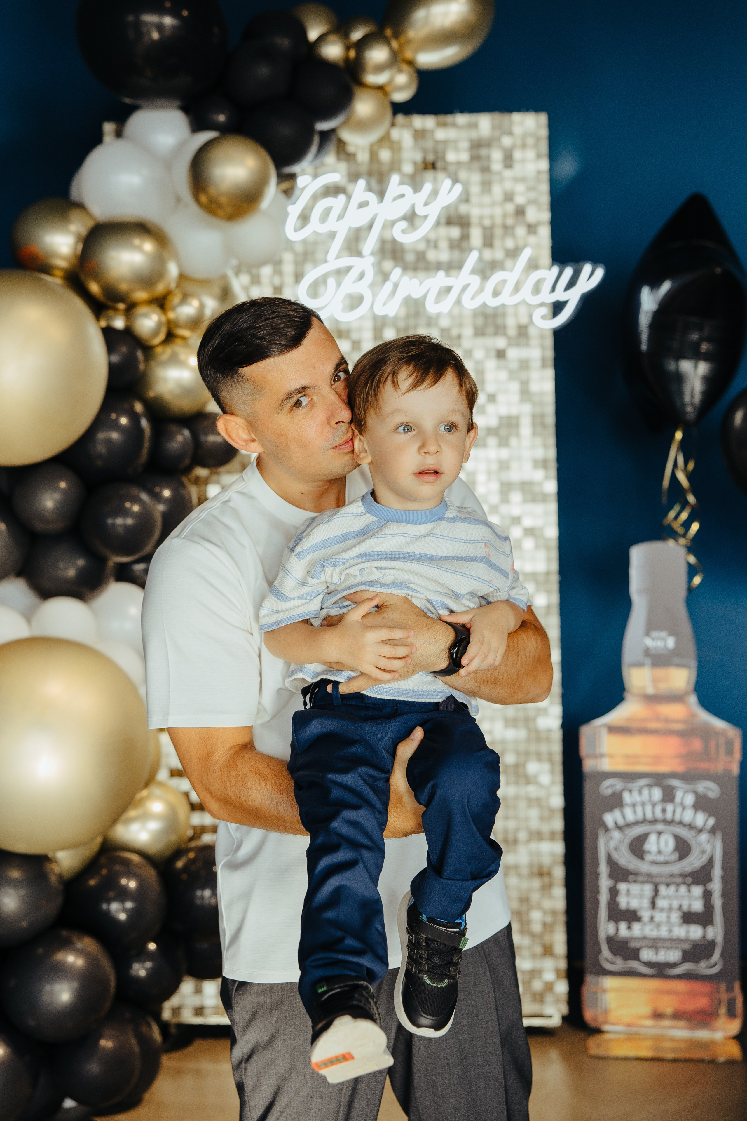 Oleg 40 ani. Fotograf de nuntă și evenimente private!