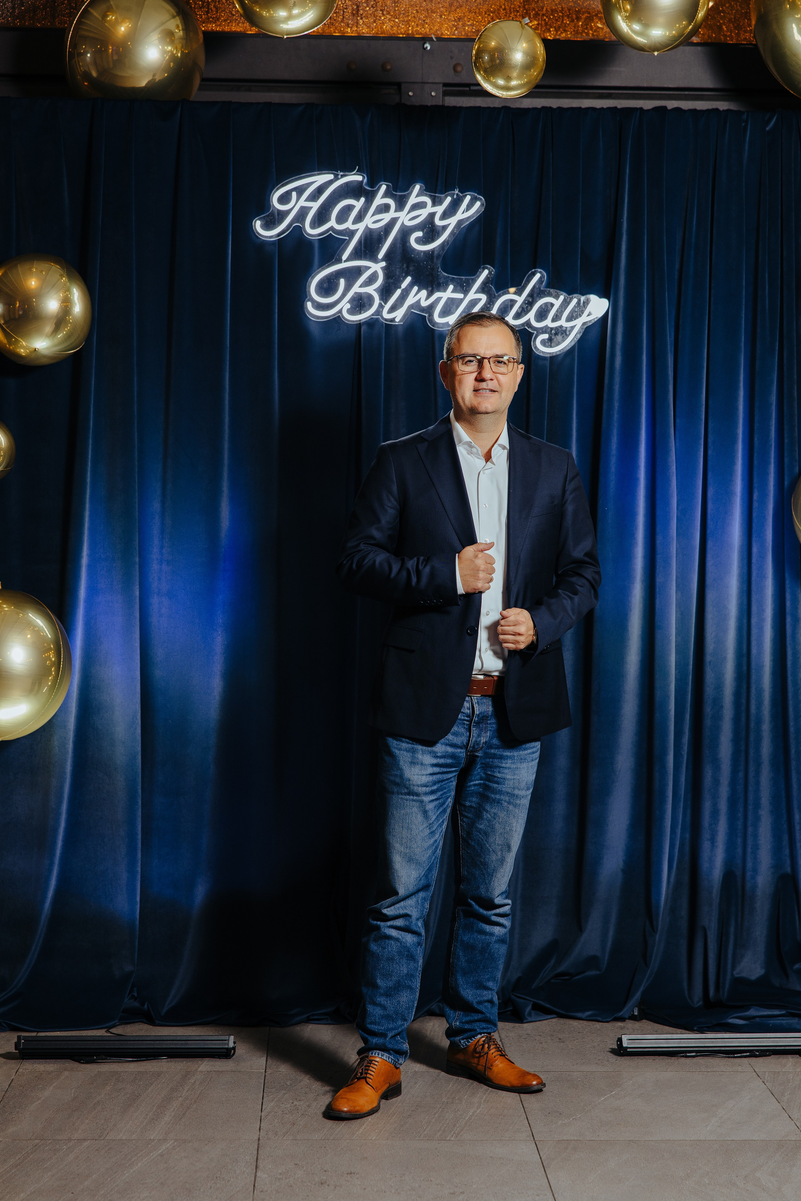 Mihai 40 ani. Fotograf de nuntă și evenimente private!