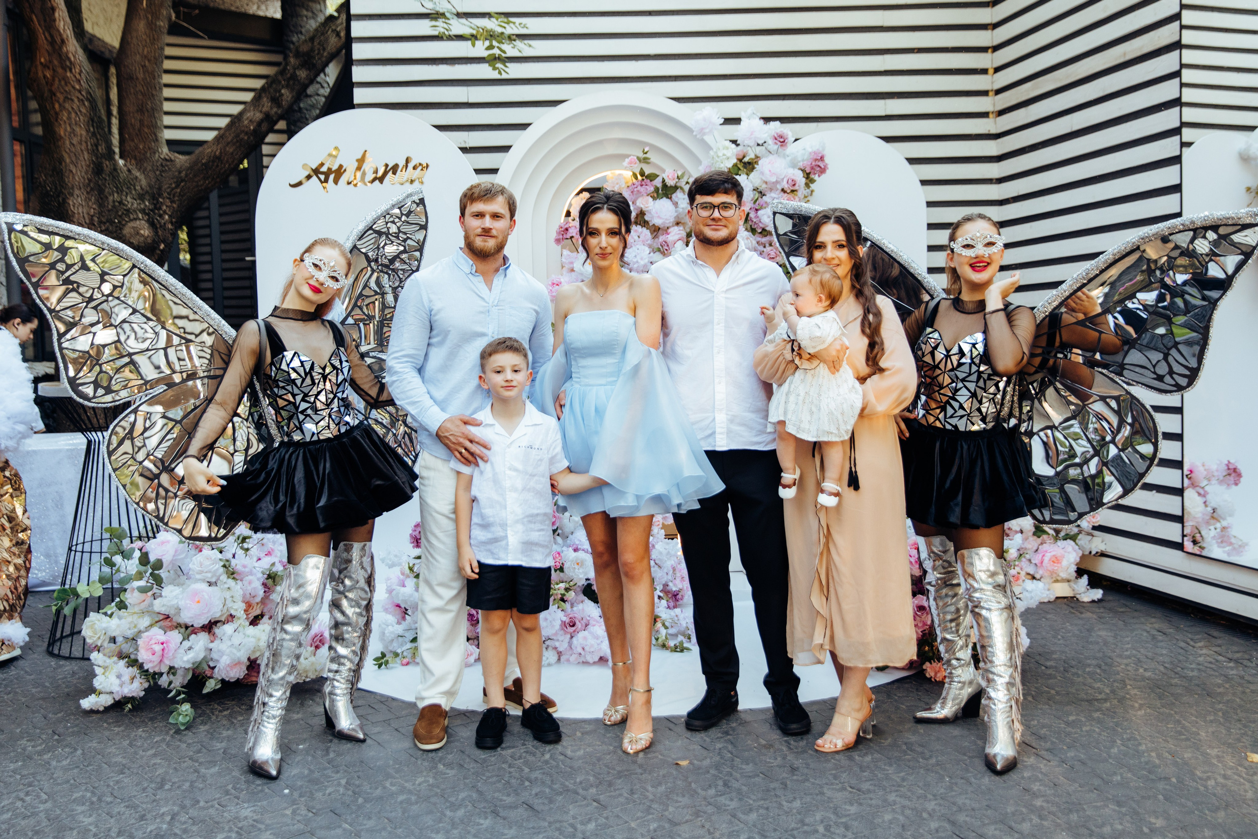 Antonia. Fotograf de nuntă și evenimente private!