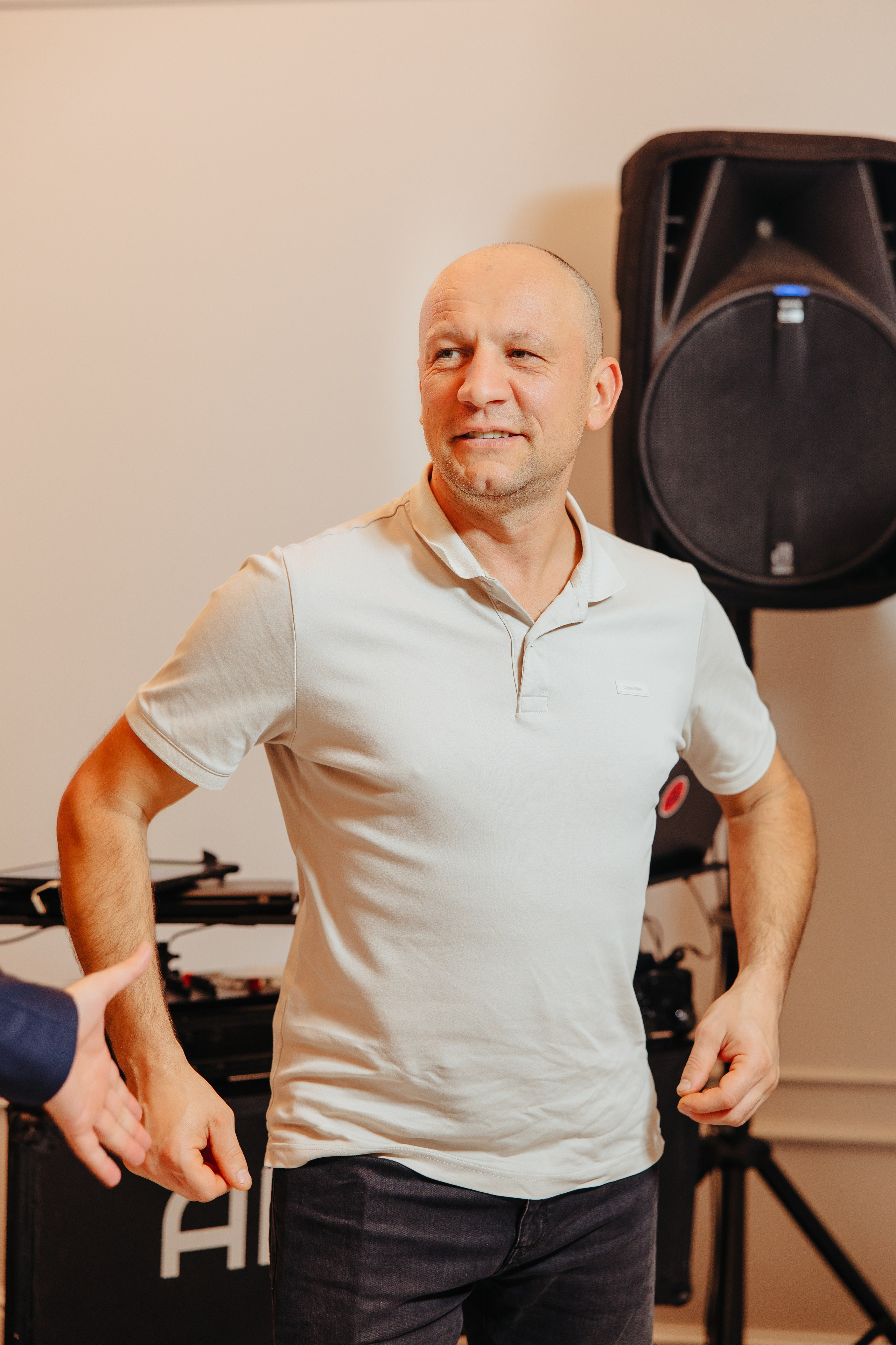 Mihai 40 ani. Fotograf de nuntă și evenimente private!