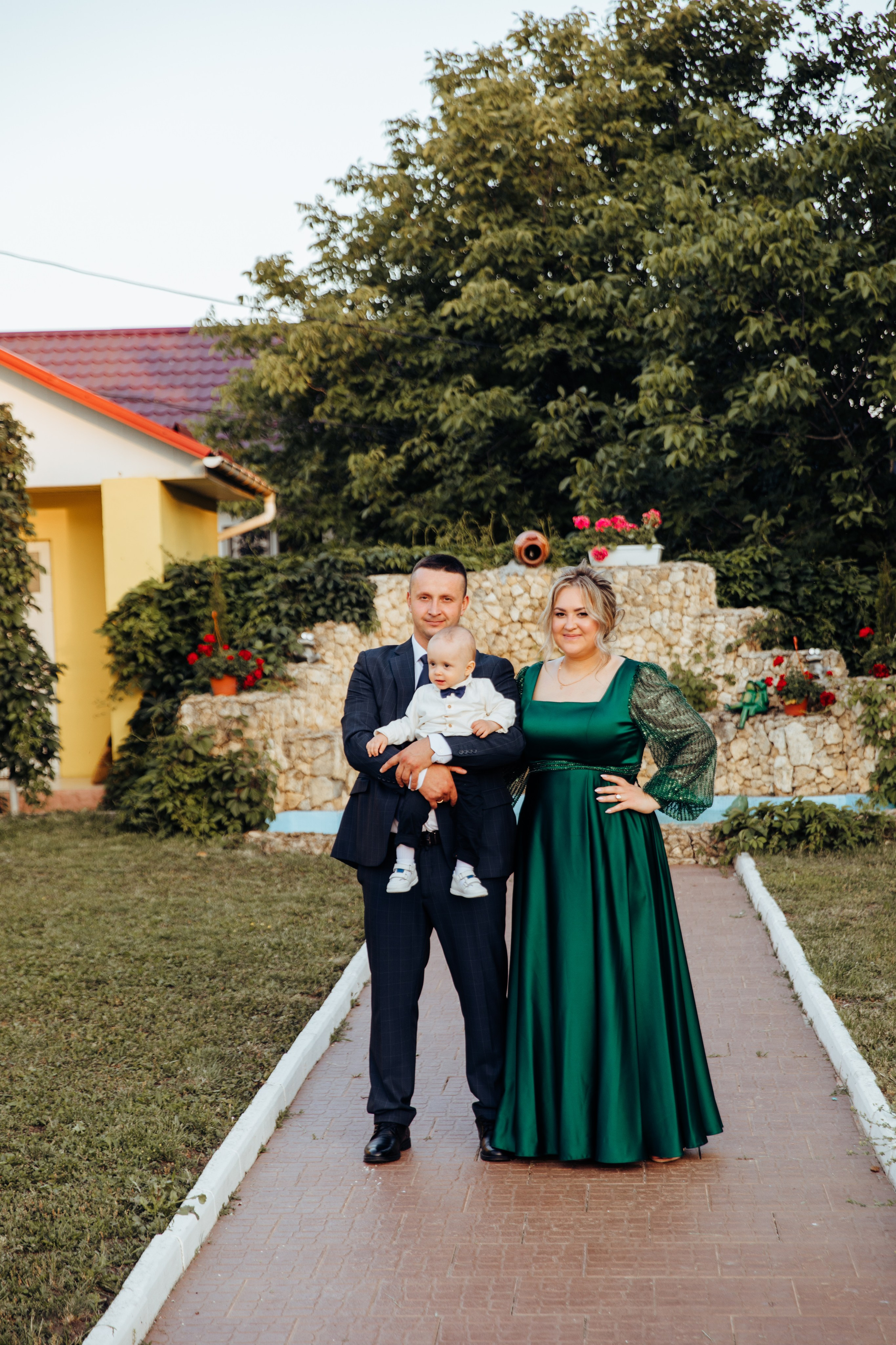 Ionel-Alessandro. Fotograf de nuntă și evenimente private!