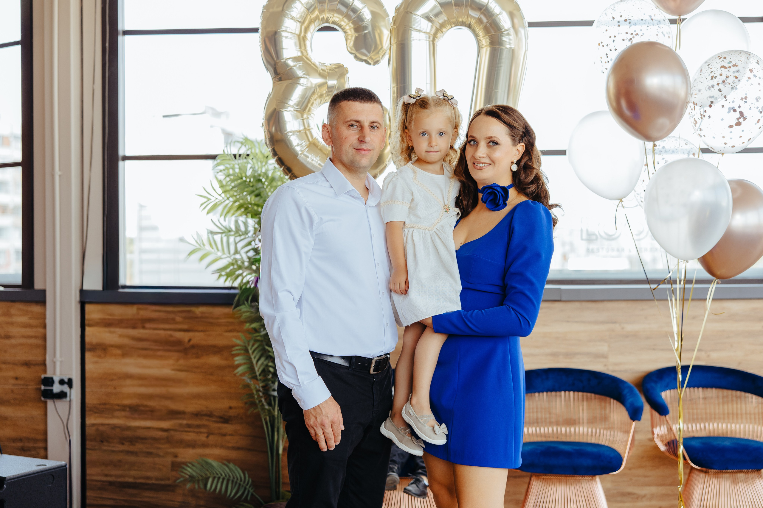 Nicoleta. Fotograf de nuntă și evenimente private!