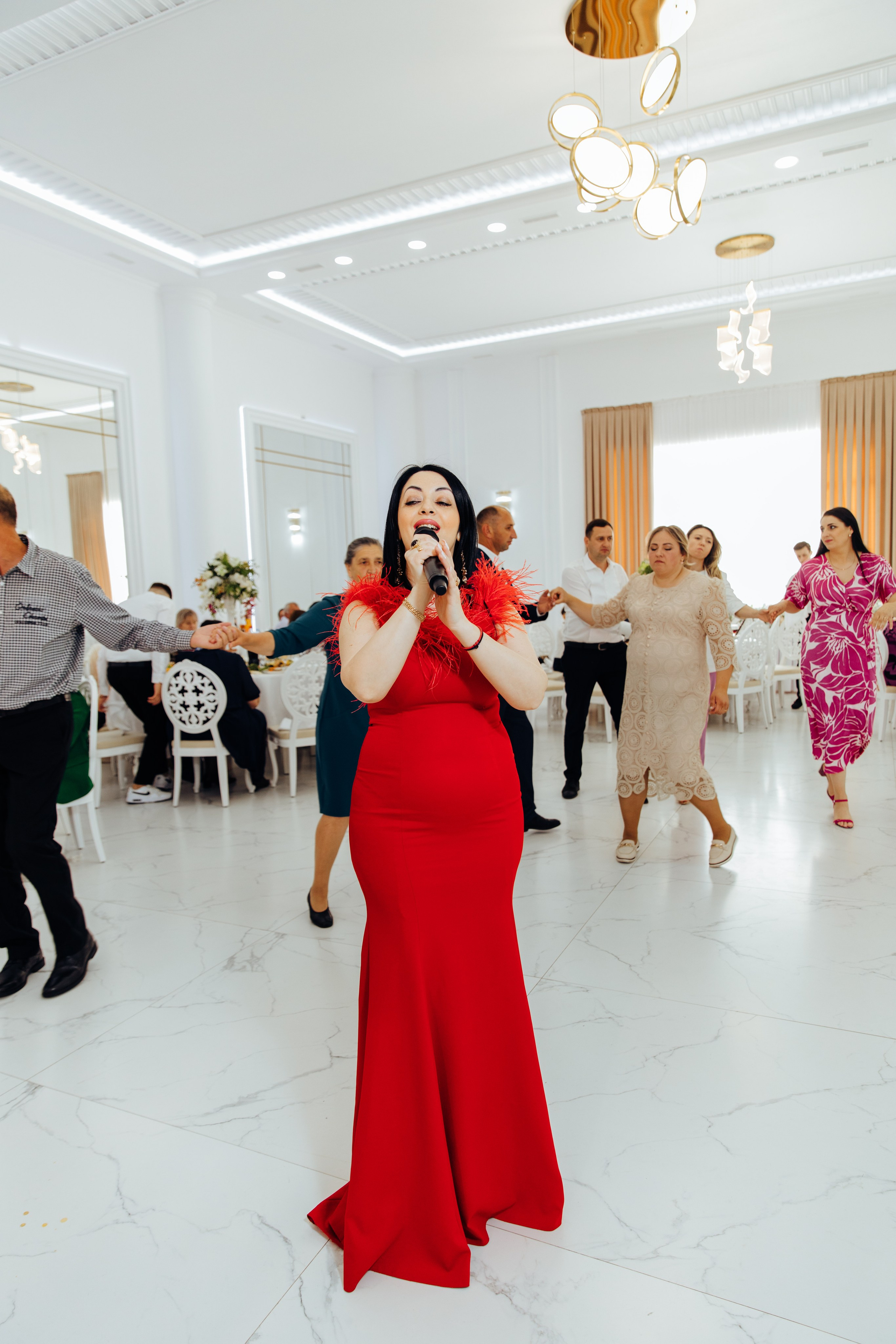 Ionel-Alessandro. Fotograf de nuntă și evenimente private!