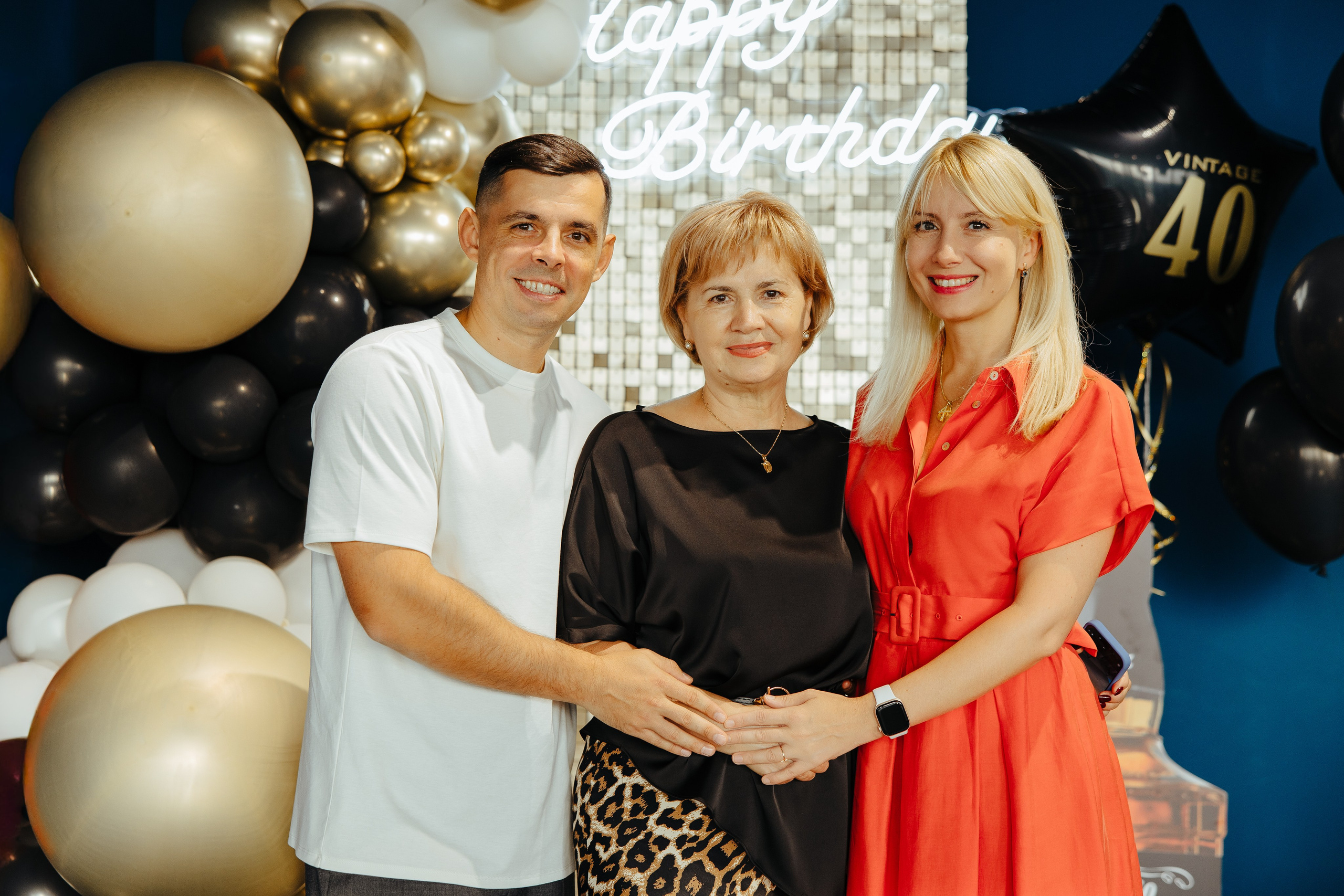 Oleg 40 ani. Fotograf de nuntă și evenimente private!