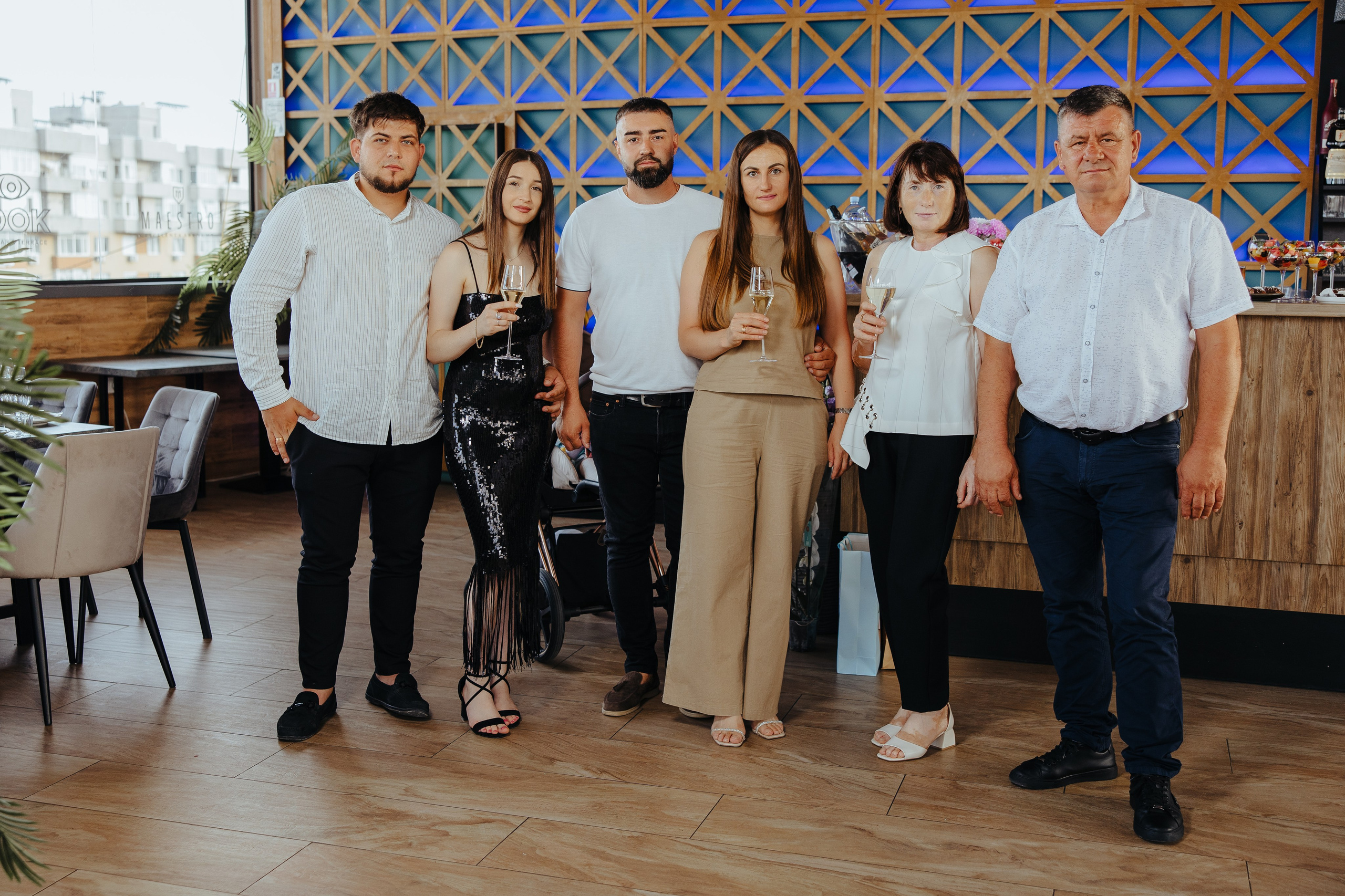 Nicoleta. Fotograf de nuntă și evenimente private!