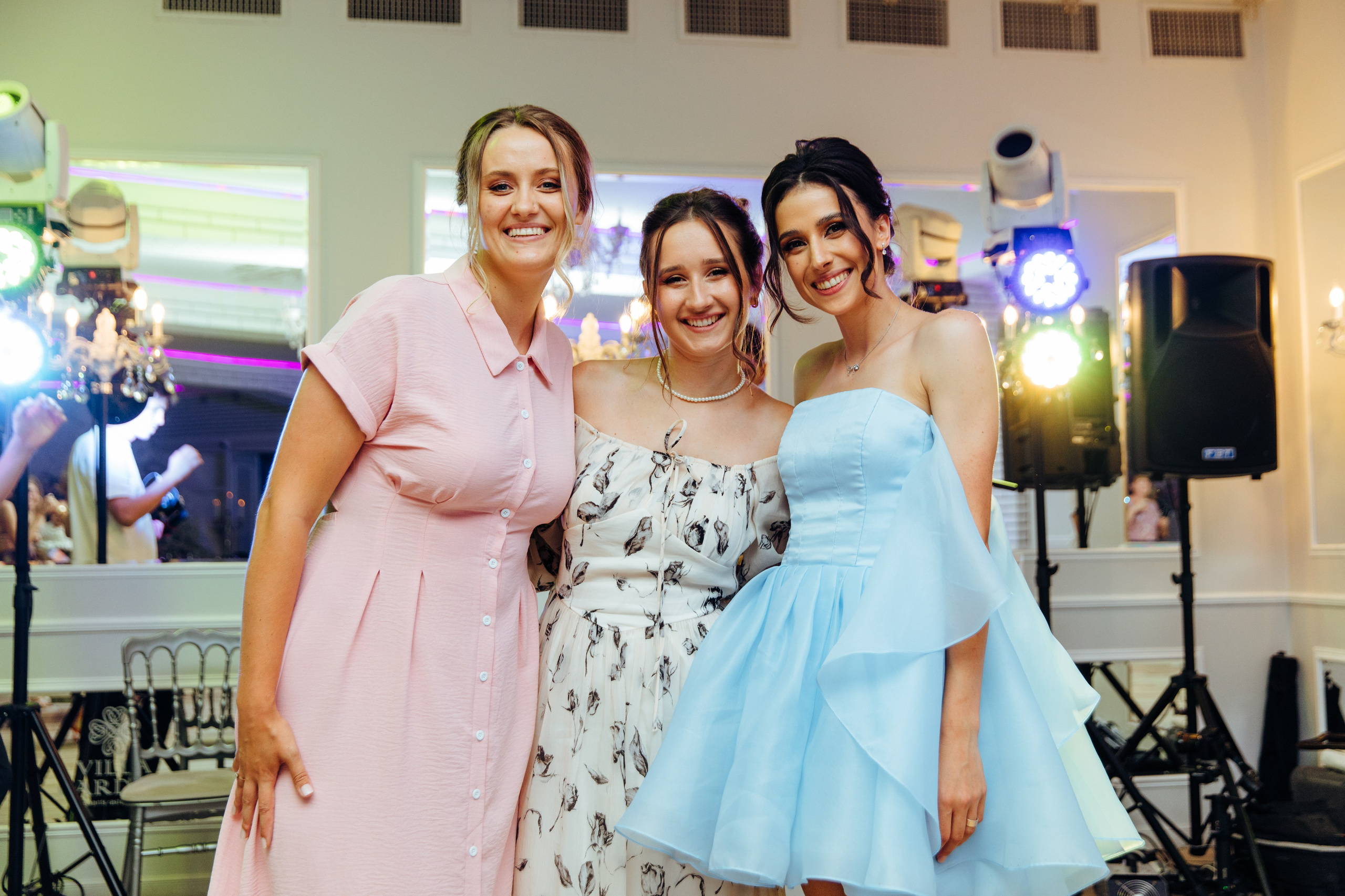 Antonia. Fotograf de nuntă și evenimente private!