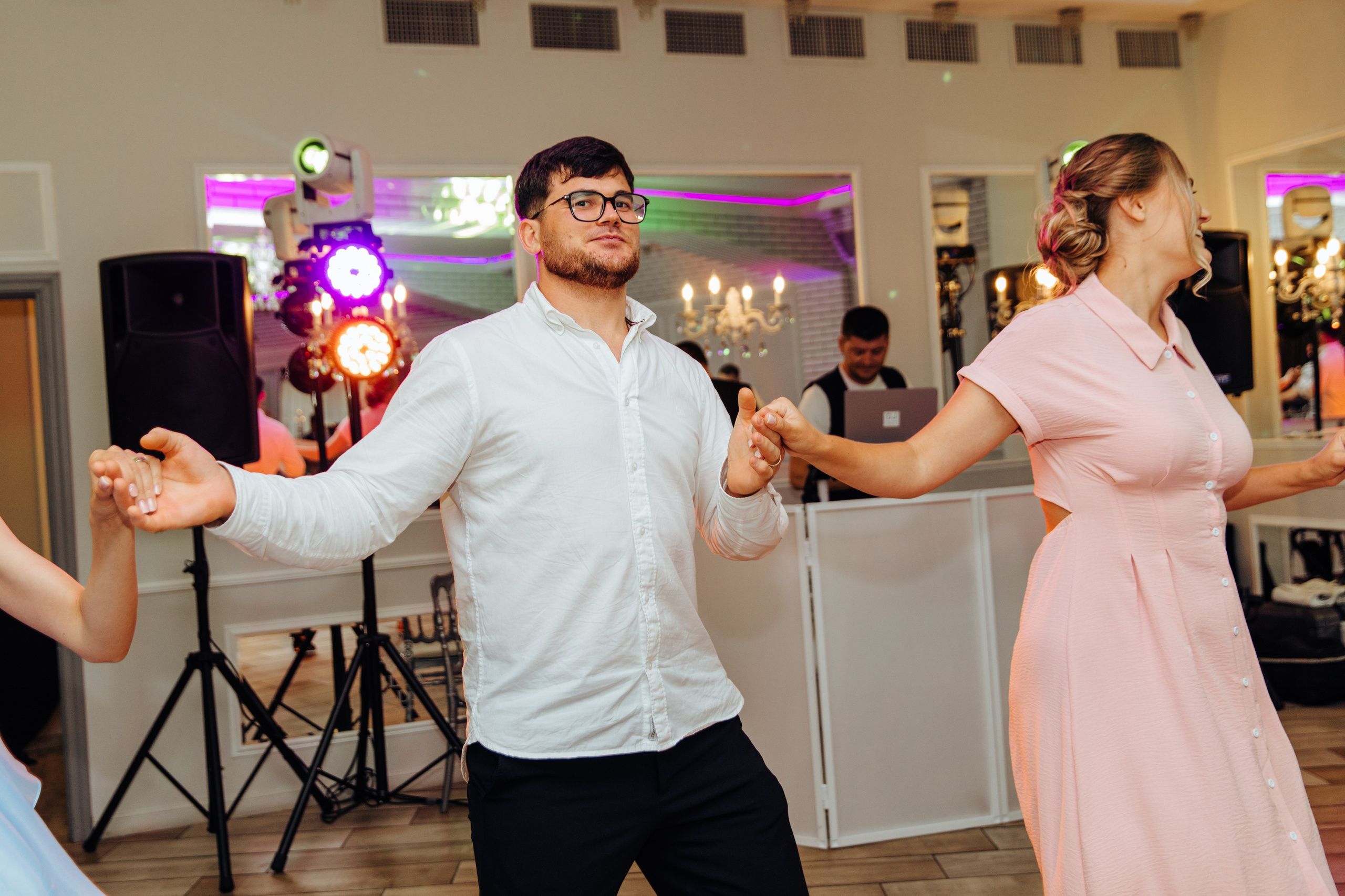 Antonia. Fotograf de nuntă și evenimente private!