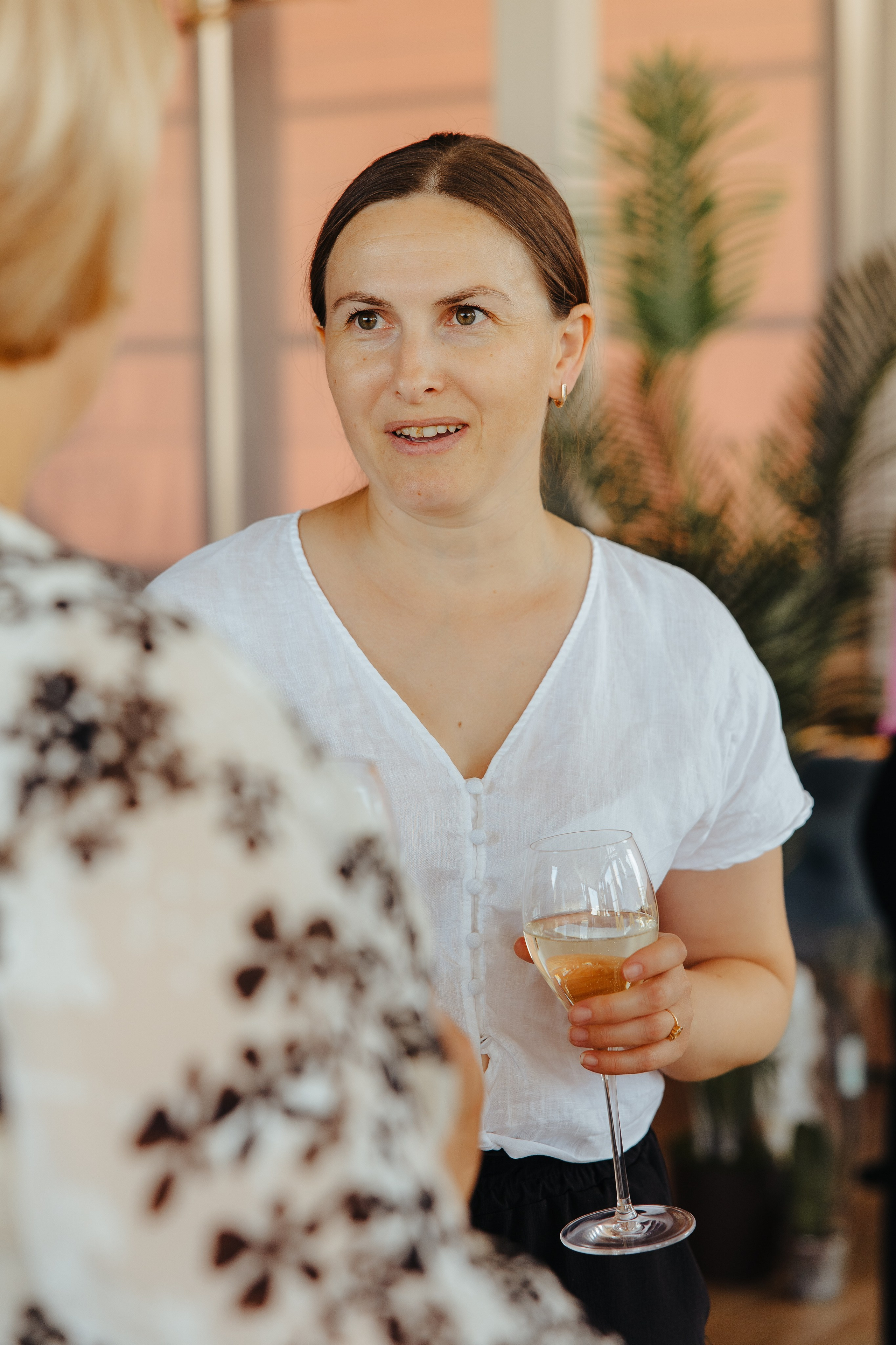 Nicoleta. Fotograf de nuntă și evenimente private!