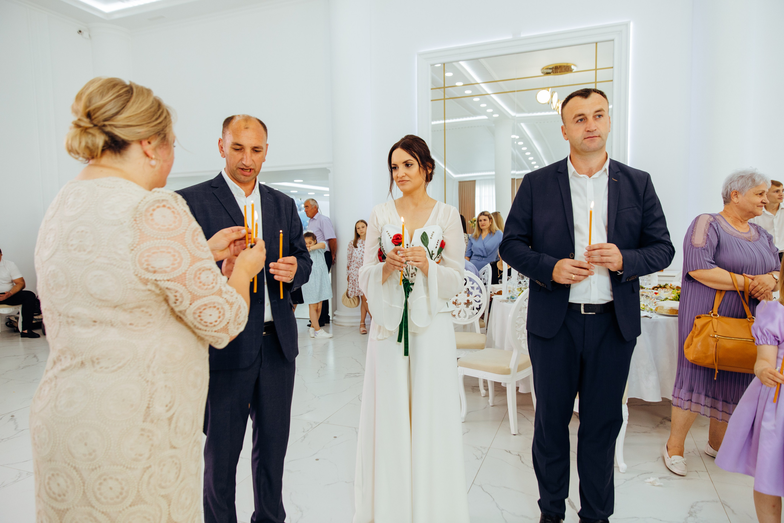 Ionel-Alessandro. Fotograf de nuntă și evenimente private!