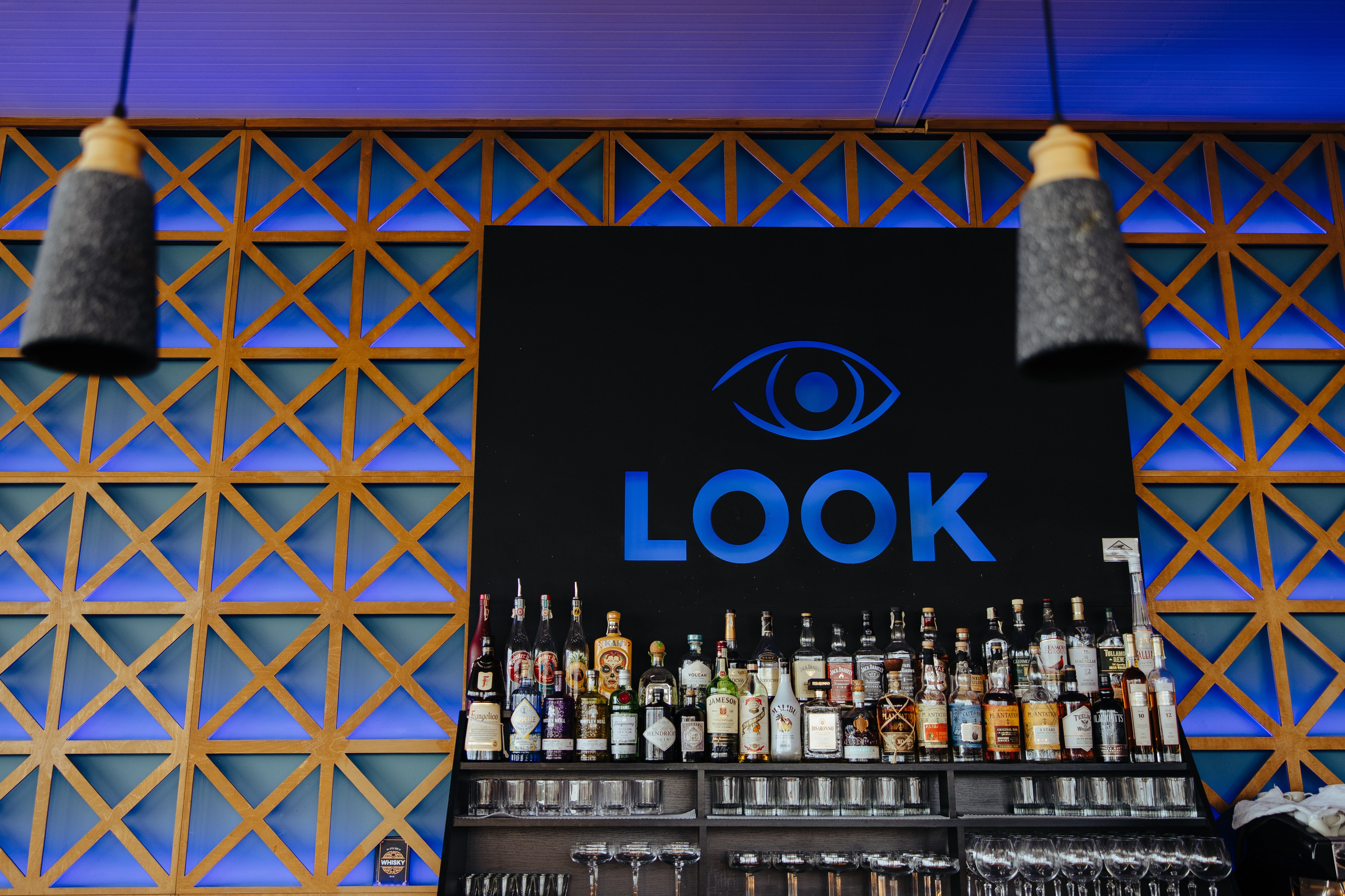 Nicoleta. Fotograf de nuntă și evenimente private!