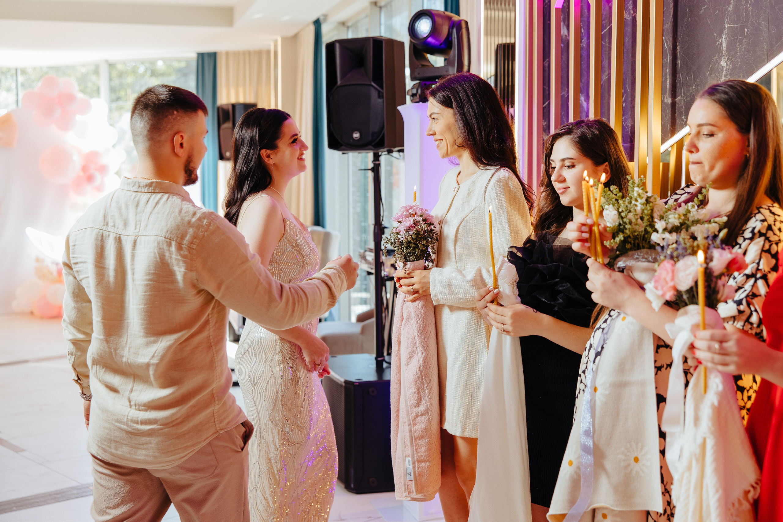 Delia. Fotograf de nuntă și evenimente private!