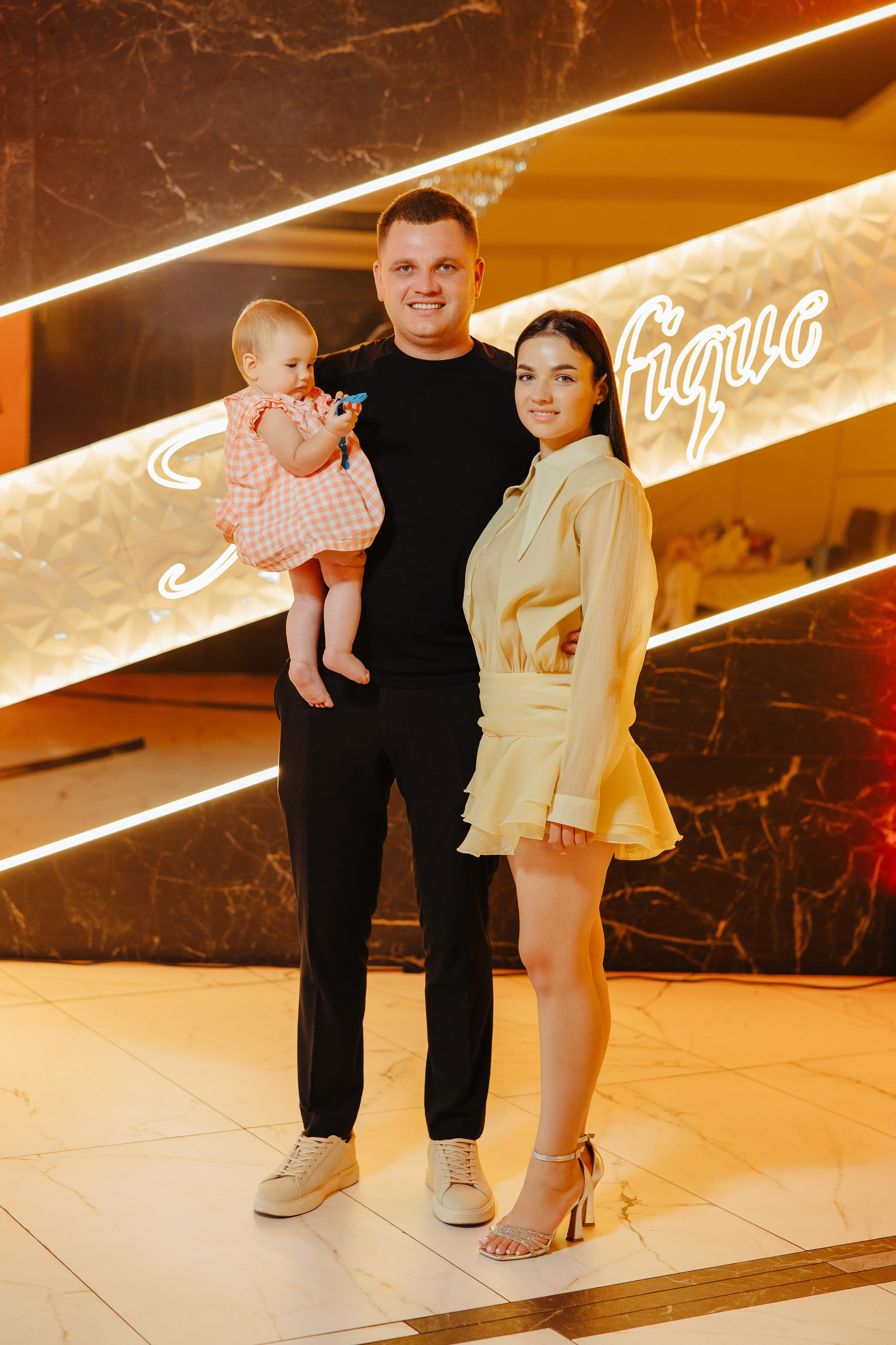 Delia. Fotograf de nuntă și evenimente private!