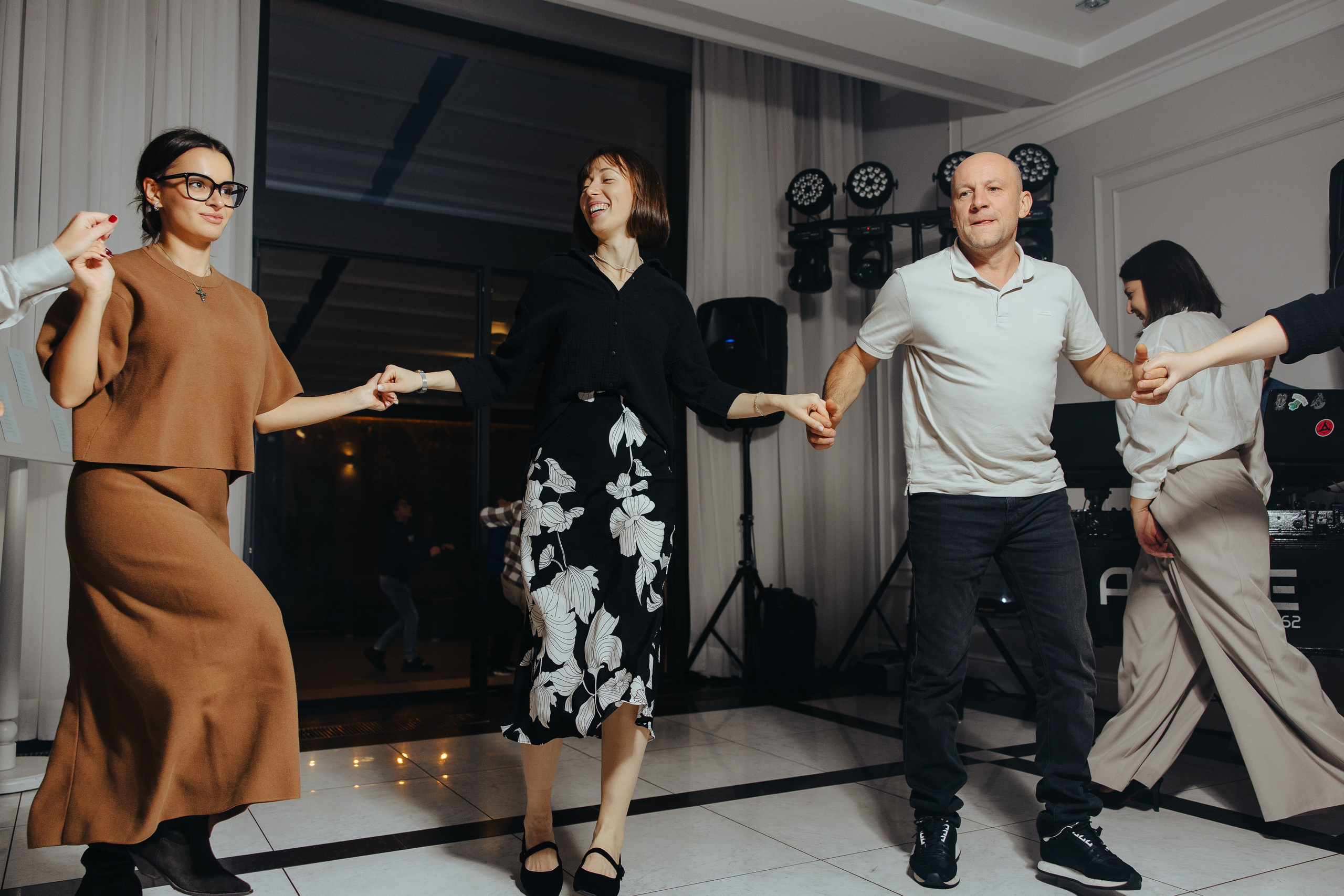 Mihai 40 ani. Fotograf de nuntă și evenimente private!