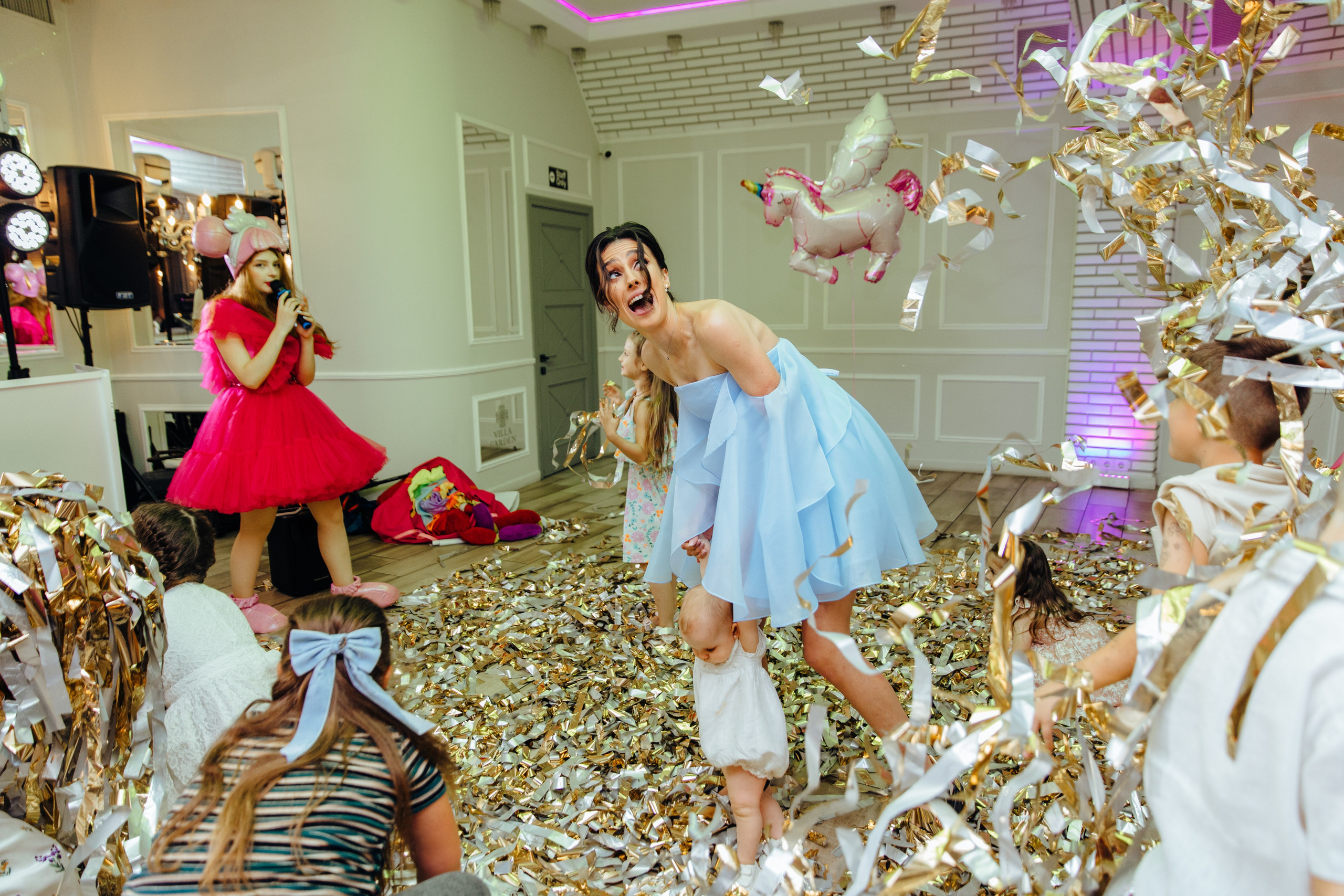 Antonia. Fotograf de nuntă și evenimente private!