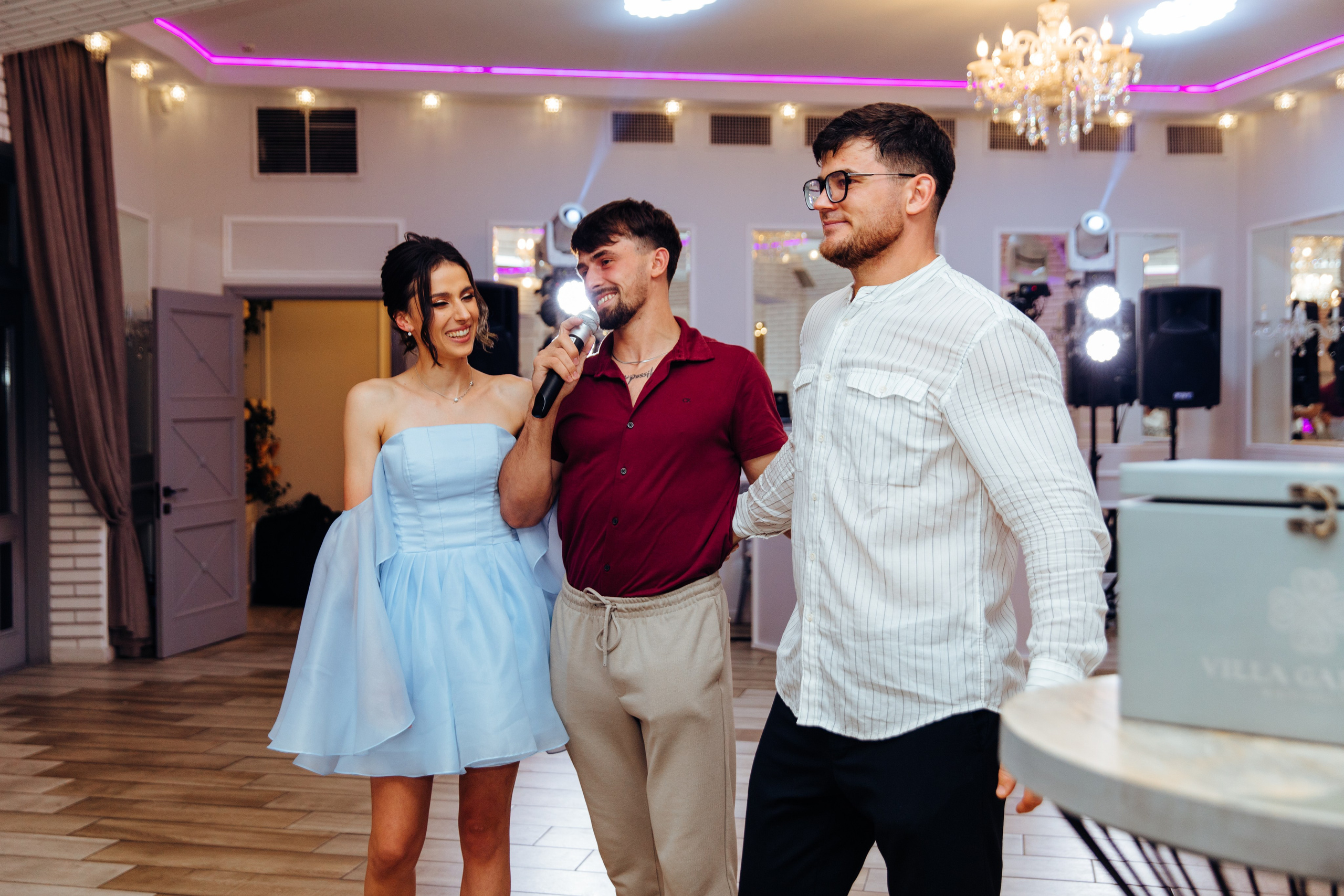 Antonia. Fotograf de nuntă și evenimente private!