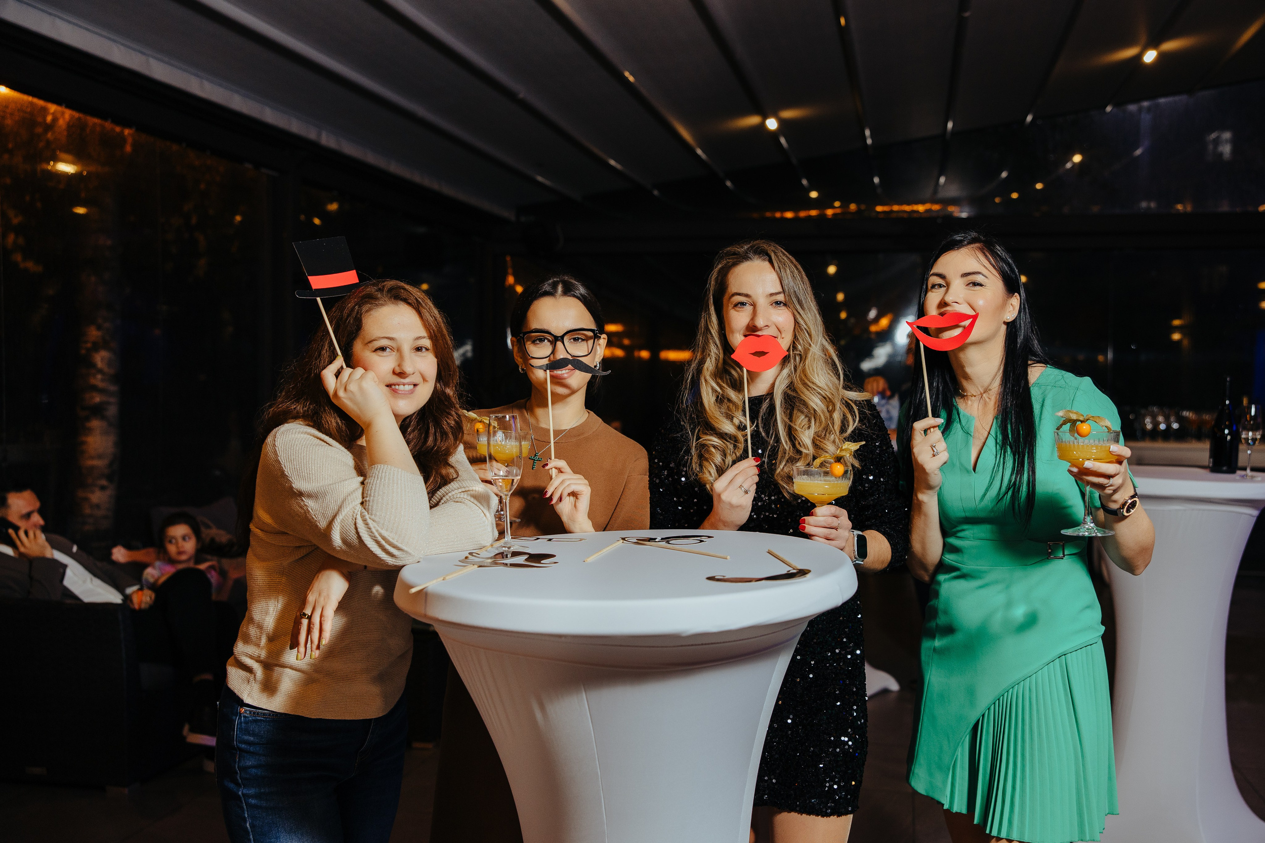 Mihai 40 ani. Fotograf de nuntă și evenimente private!