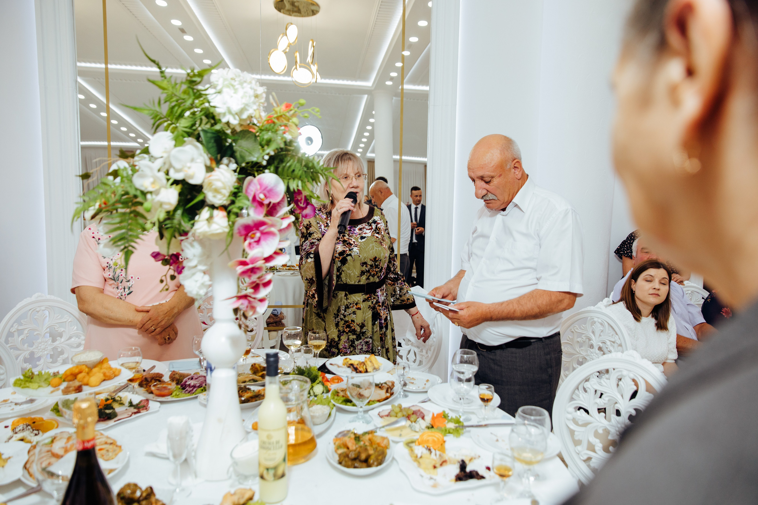 Ionel-Alessandro. Fotograf de nuntă și evenimente private!