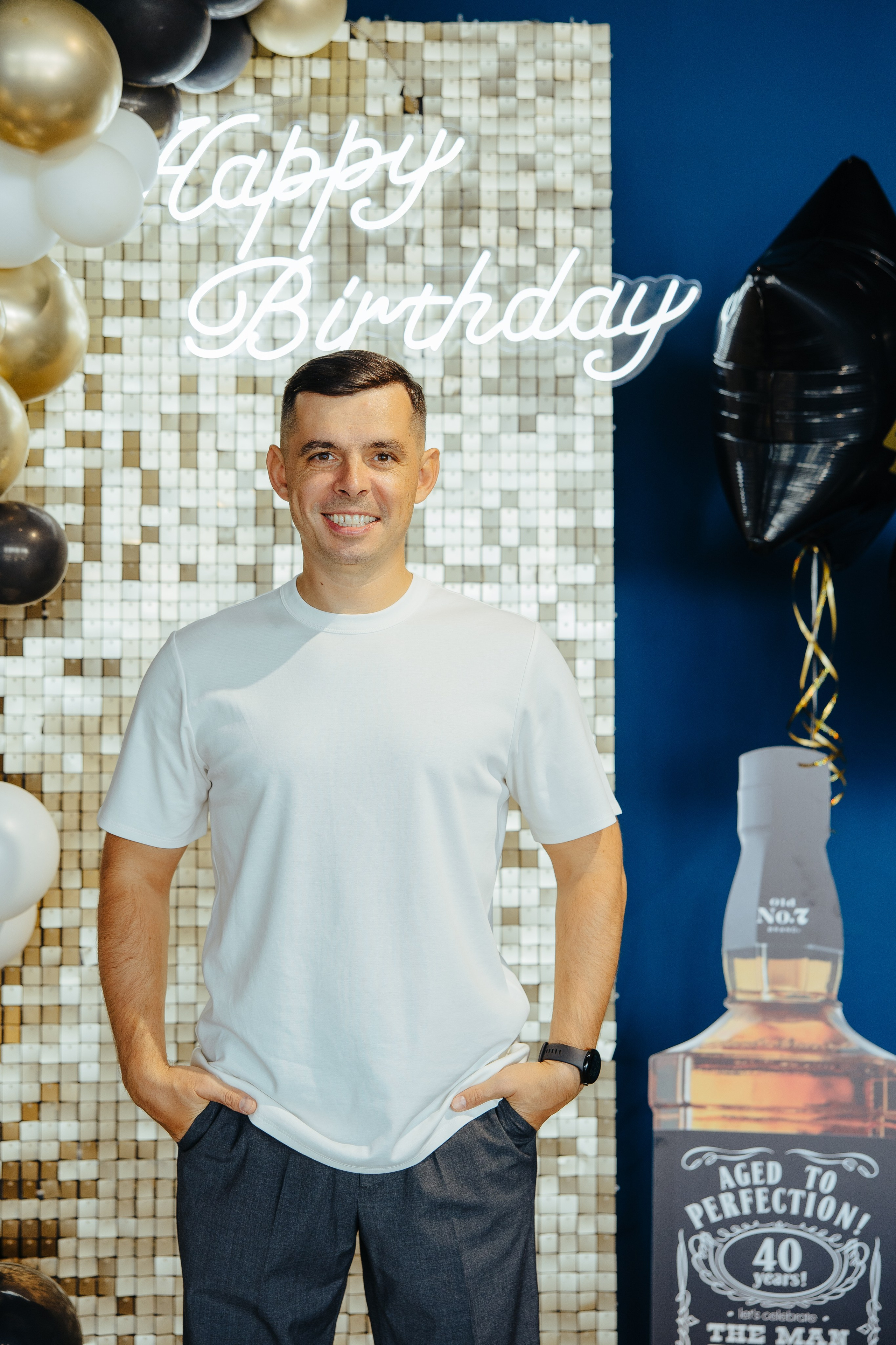 Oleg 40 ani. Fotograf de nuntă și evenimente private!