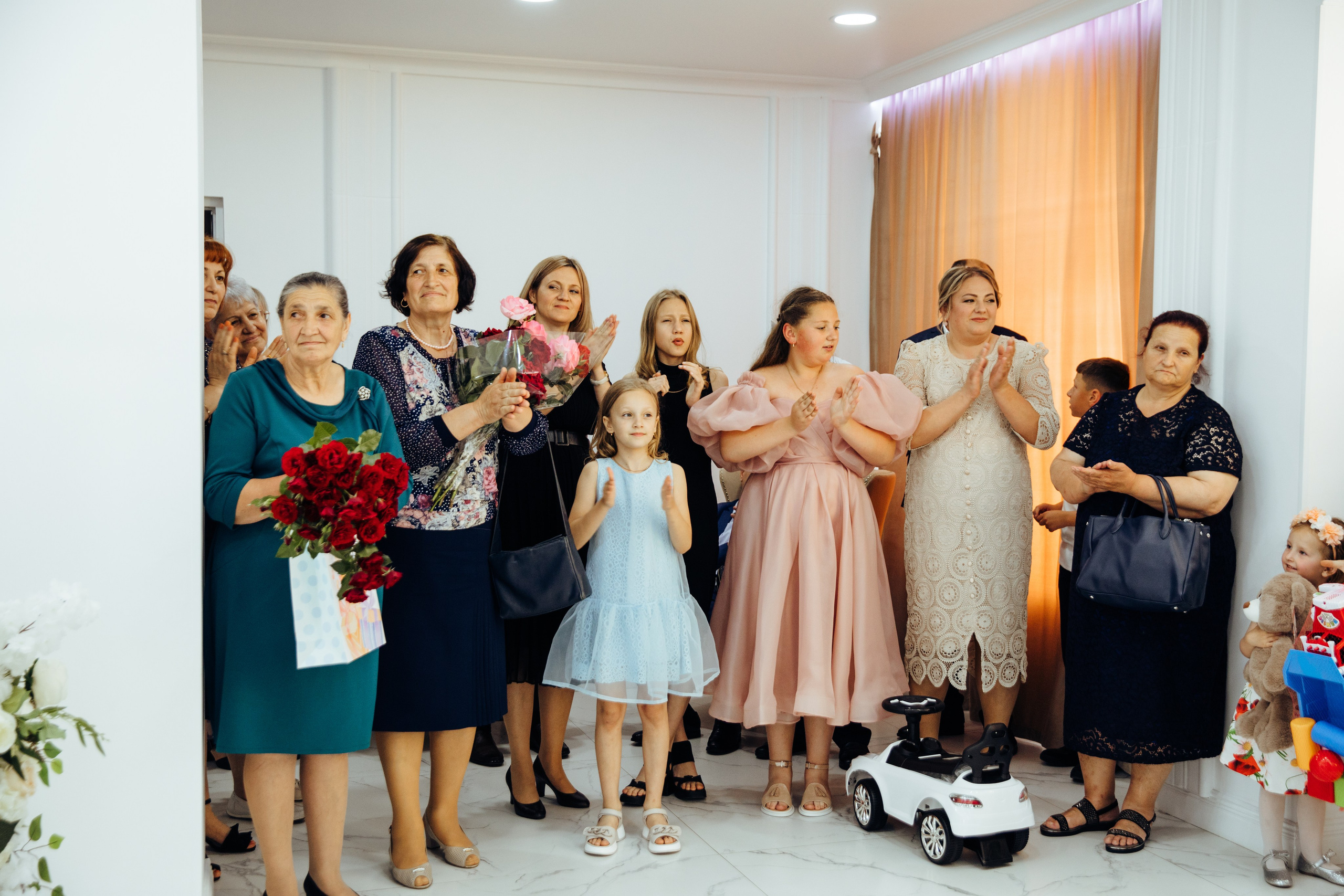 Ionel-Alessandro. Fotograf de nuntă și evenimente private!