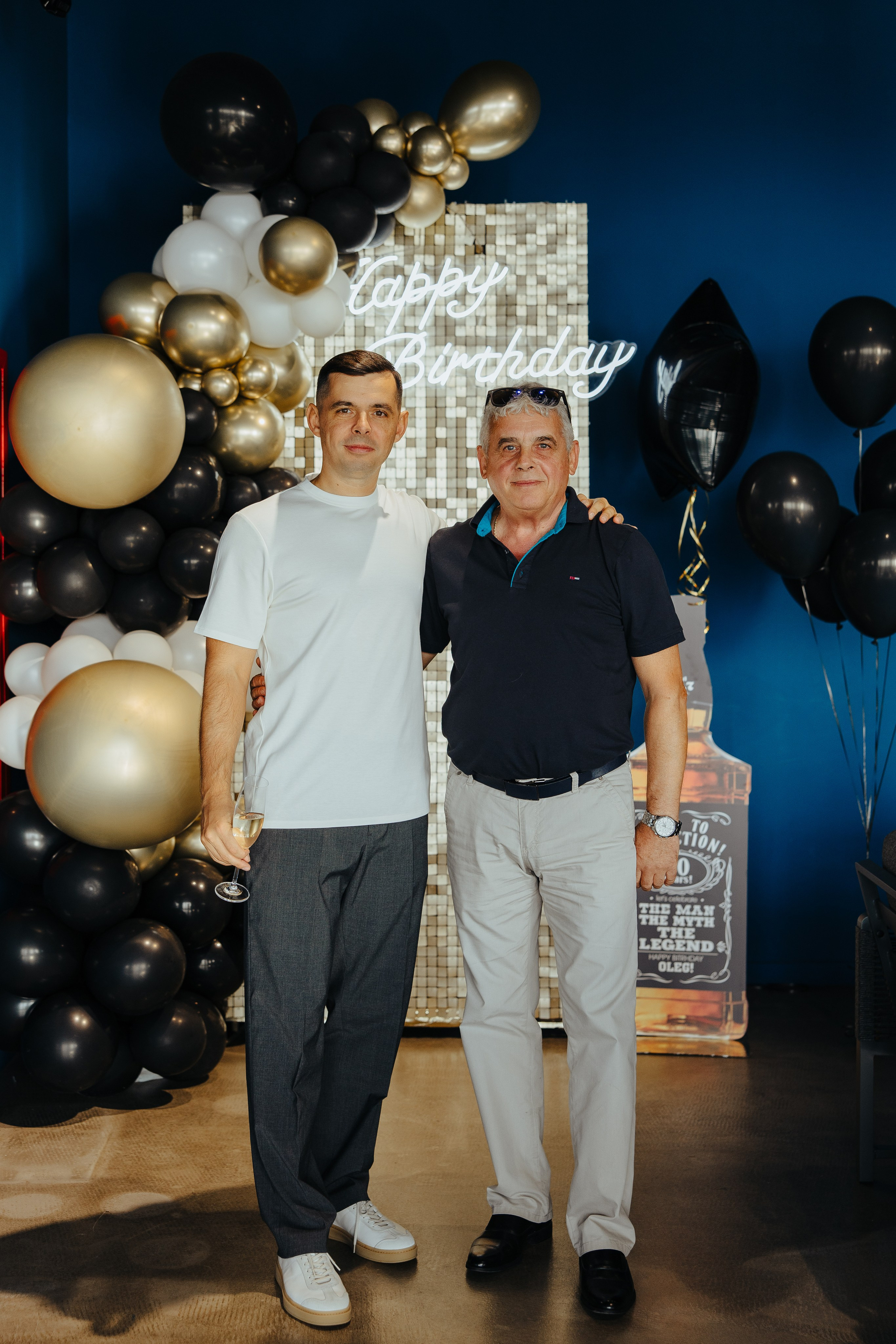 Oleg 40 ani. Fotograf de nuntă și evenimente private!