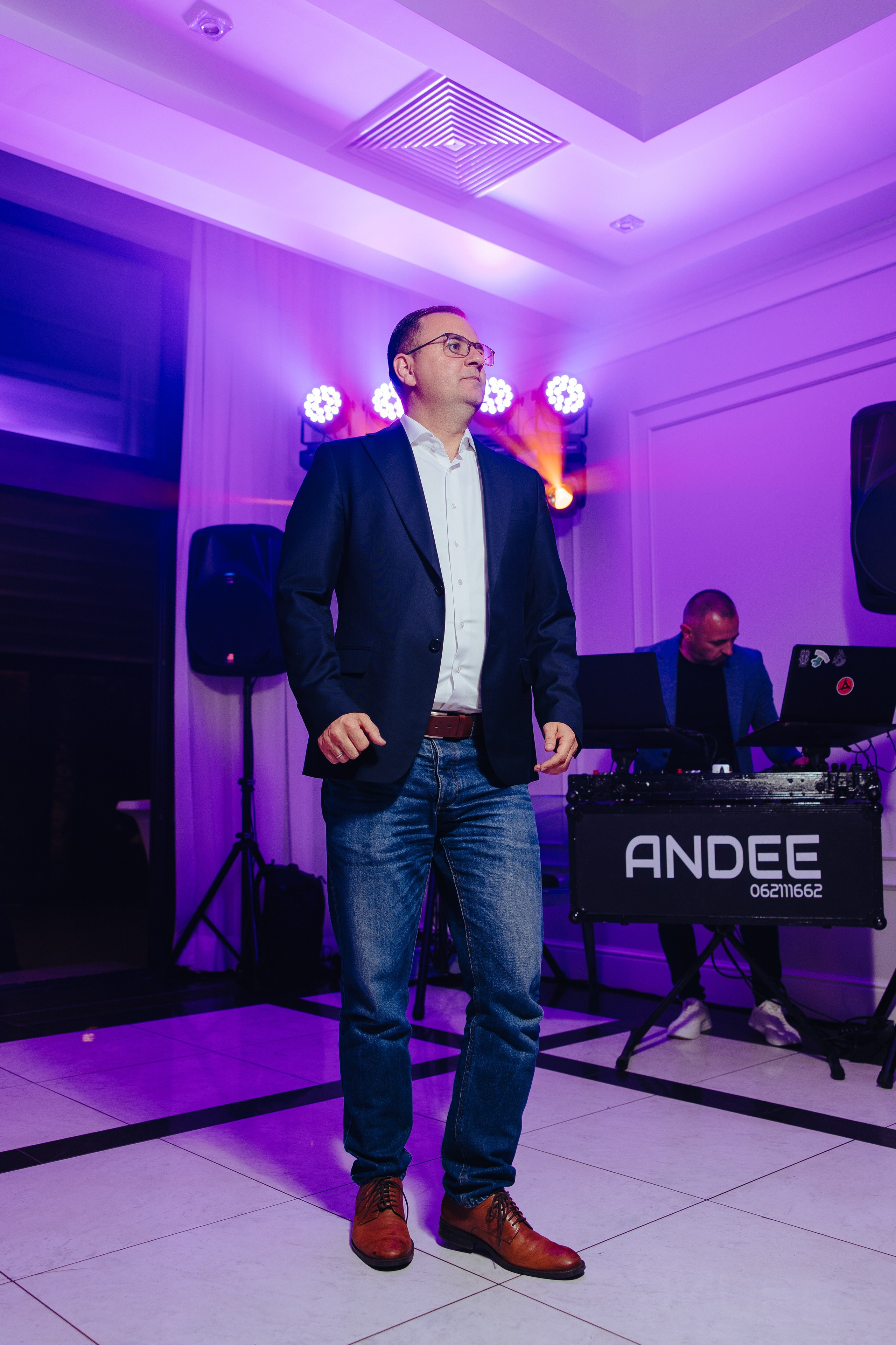 Mihai 40 ani. Fotograf de nuntă și evenimente private!