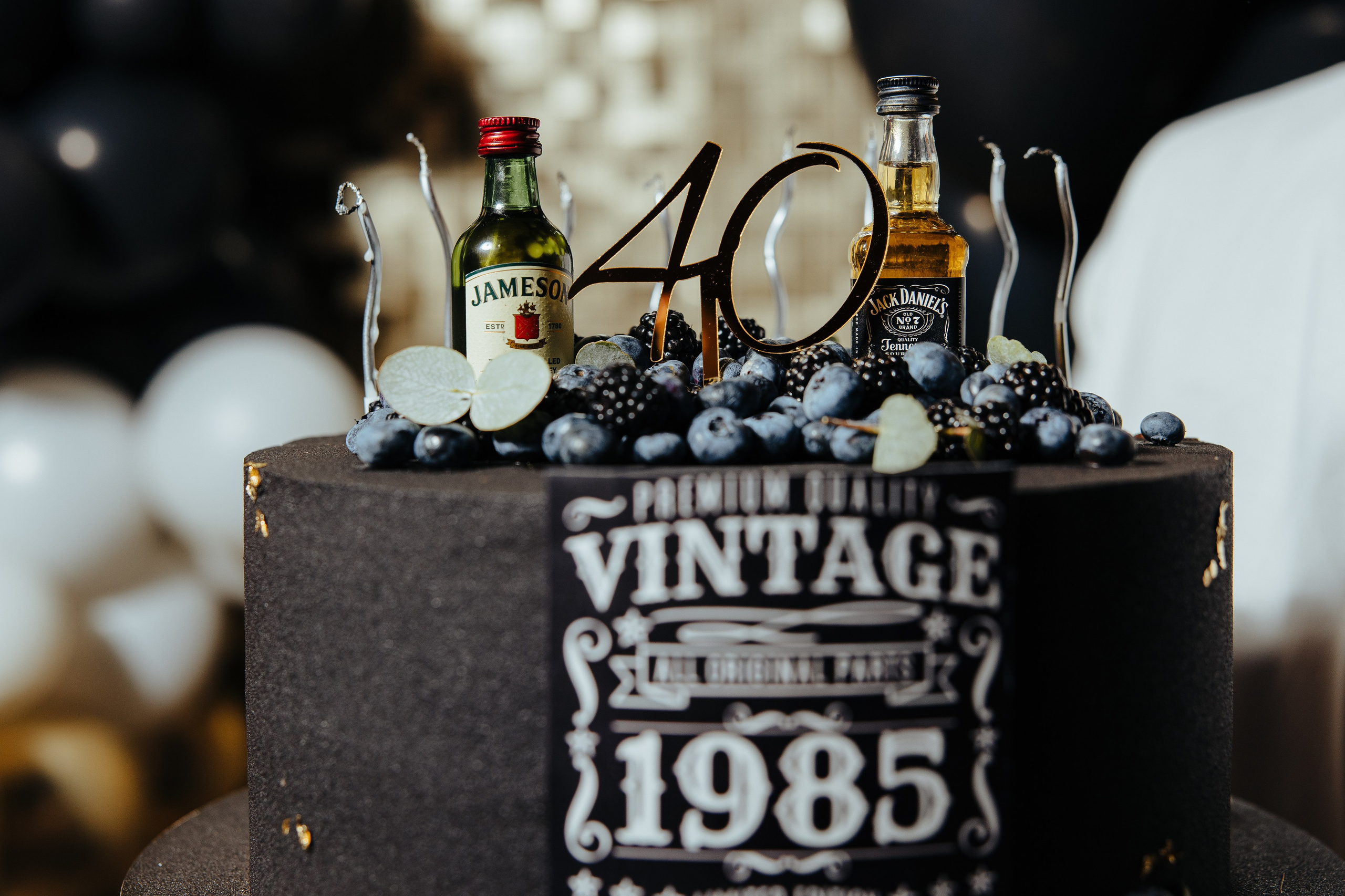 Oleg 40 ani. Fotograf de nuntă și evenimente private!