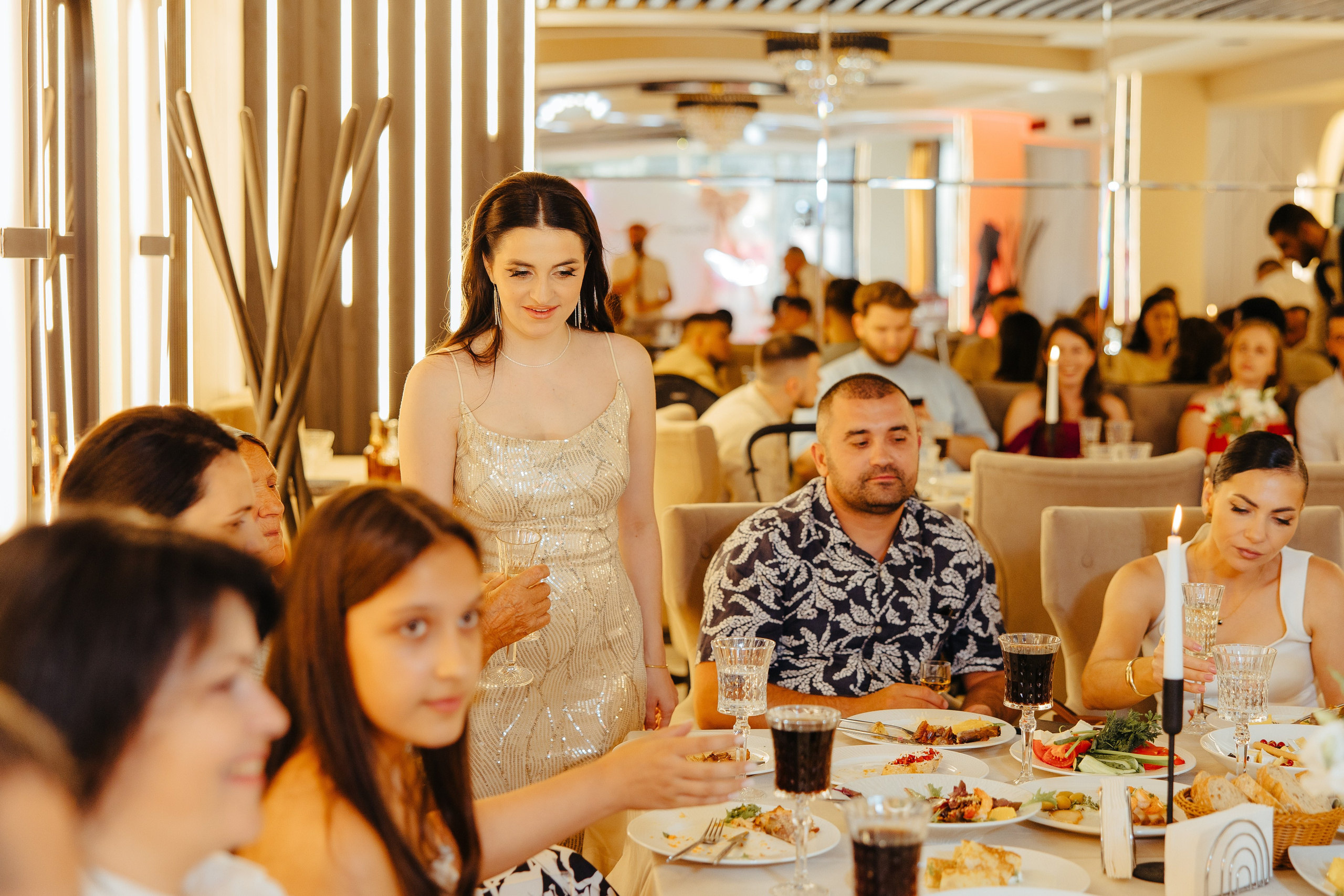 Delia. Fotograf de nuntă și evenimente private!