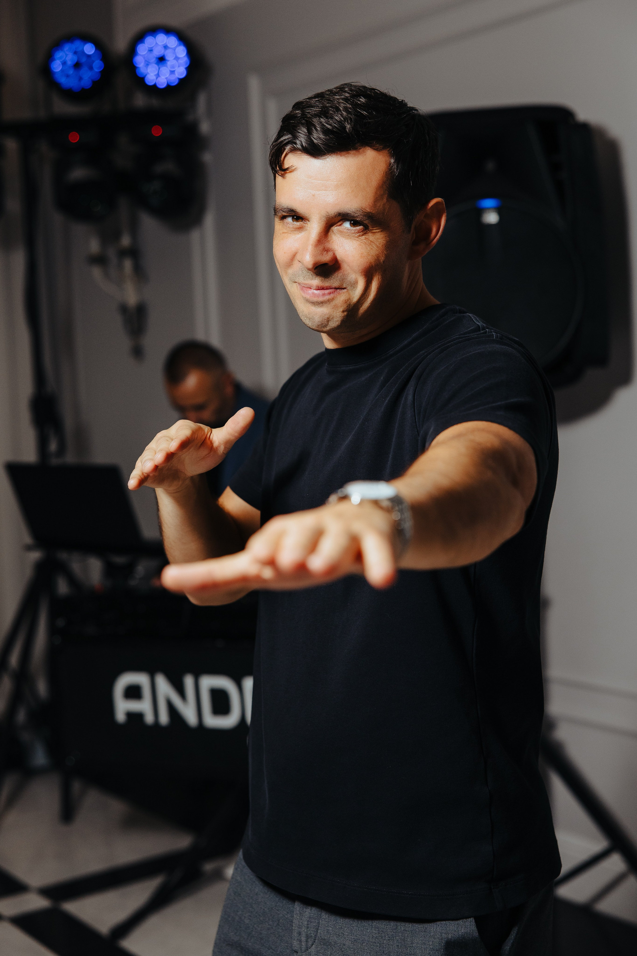 Mihai 40 ani. Fotograf de nuntă și evenimente private!