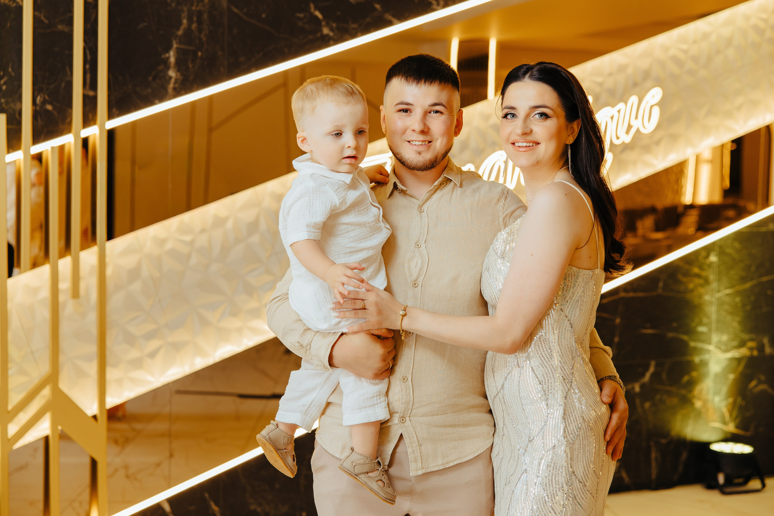 Delia. Fotograf de nuntă și evenimente private!