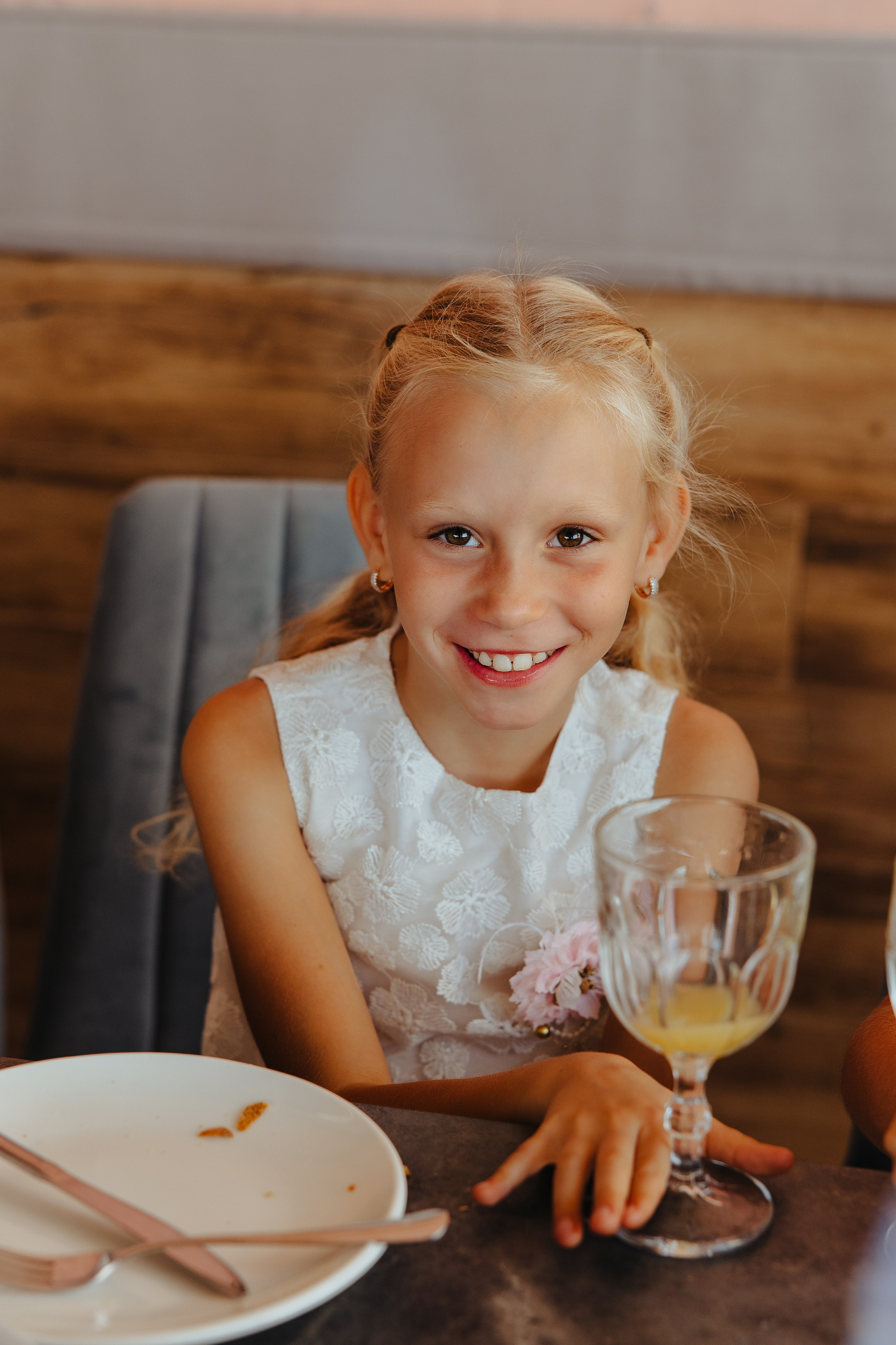 Nicoleta. Fotograf de nuntă și evenimente private!