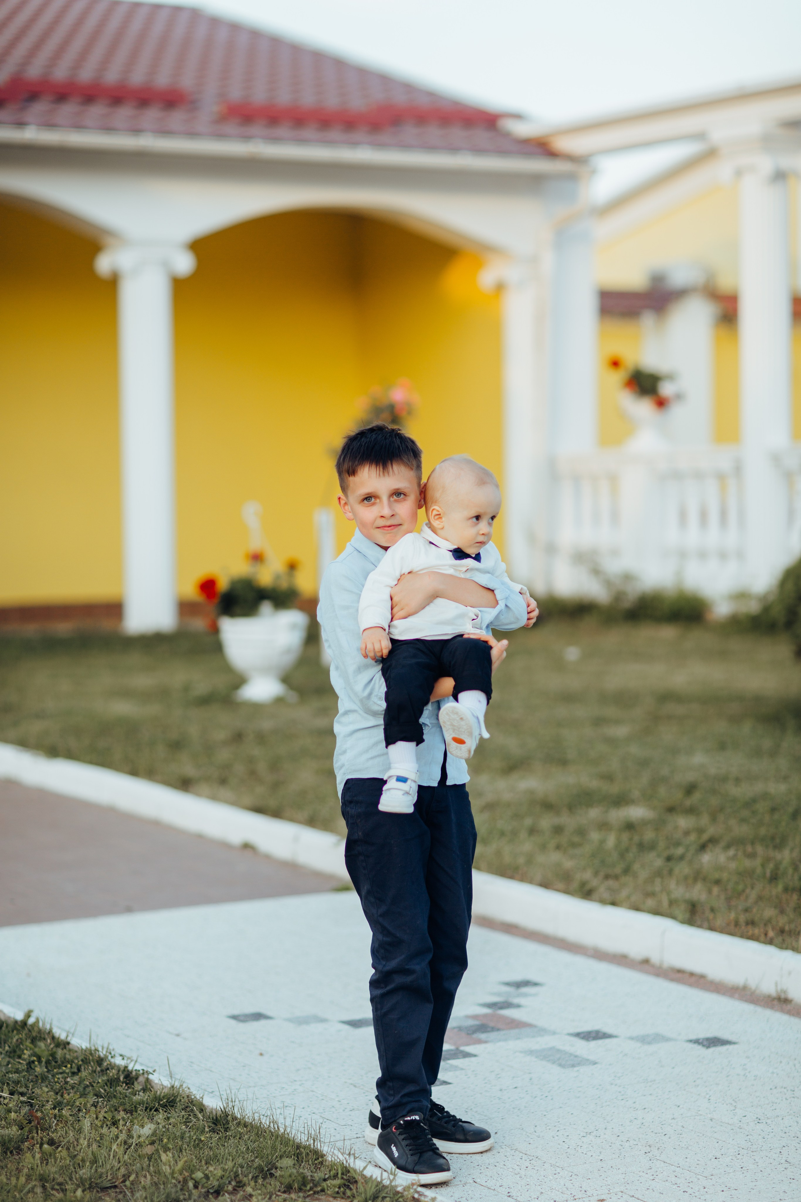 Ionel-Alessandro. Fotograf de nuntă și evenimente private!