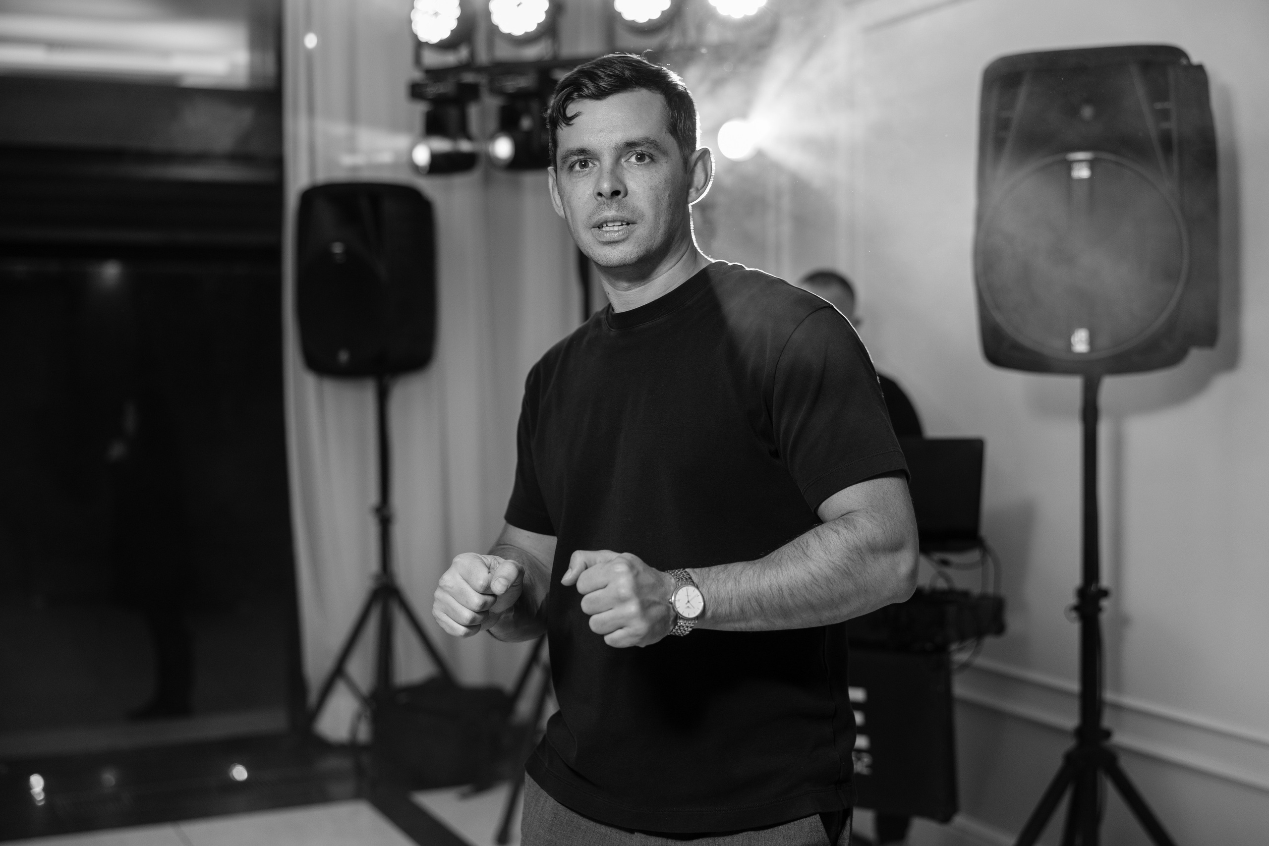 Mihai 40 ani. Fotograf de nuntă și evenimente private!