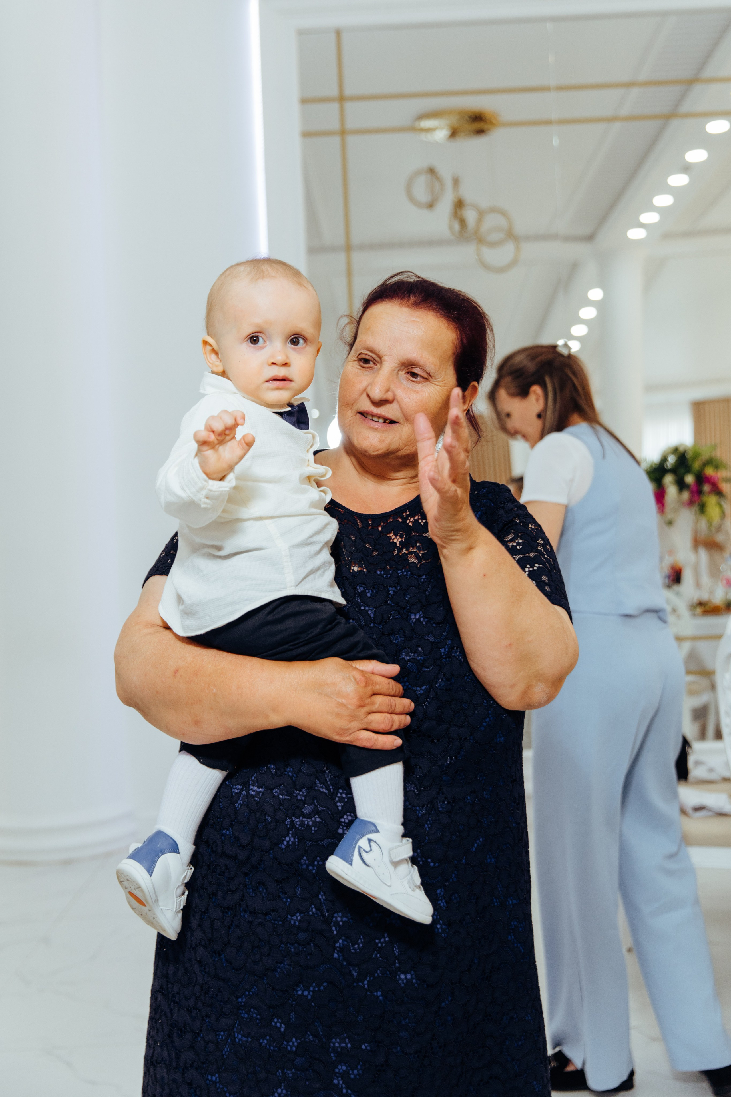 Ionel-Alessandro. Fotograf de nuntă și evenimente private!