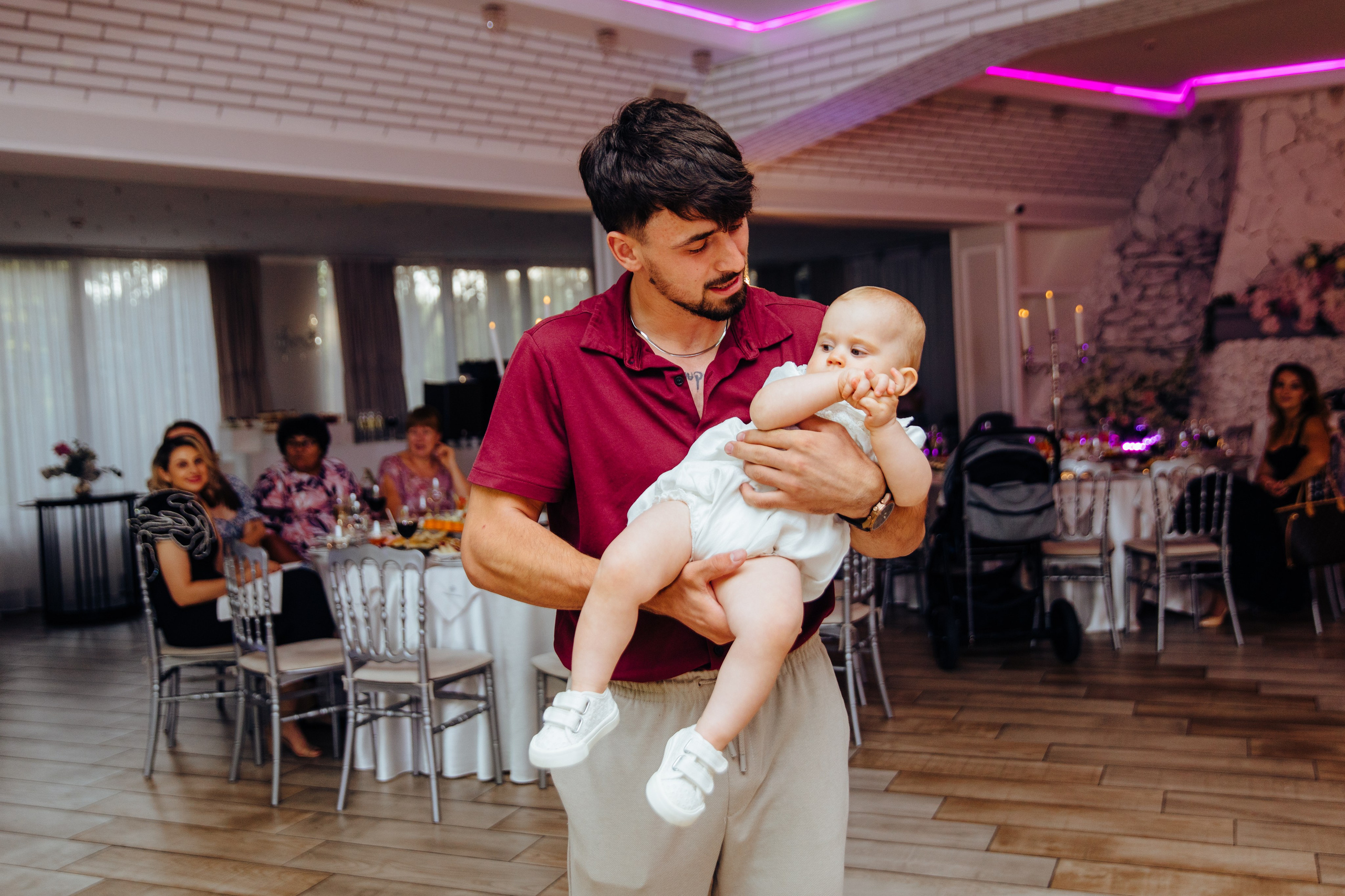 Antonia. Fotograf de nuntă și evenimente private!