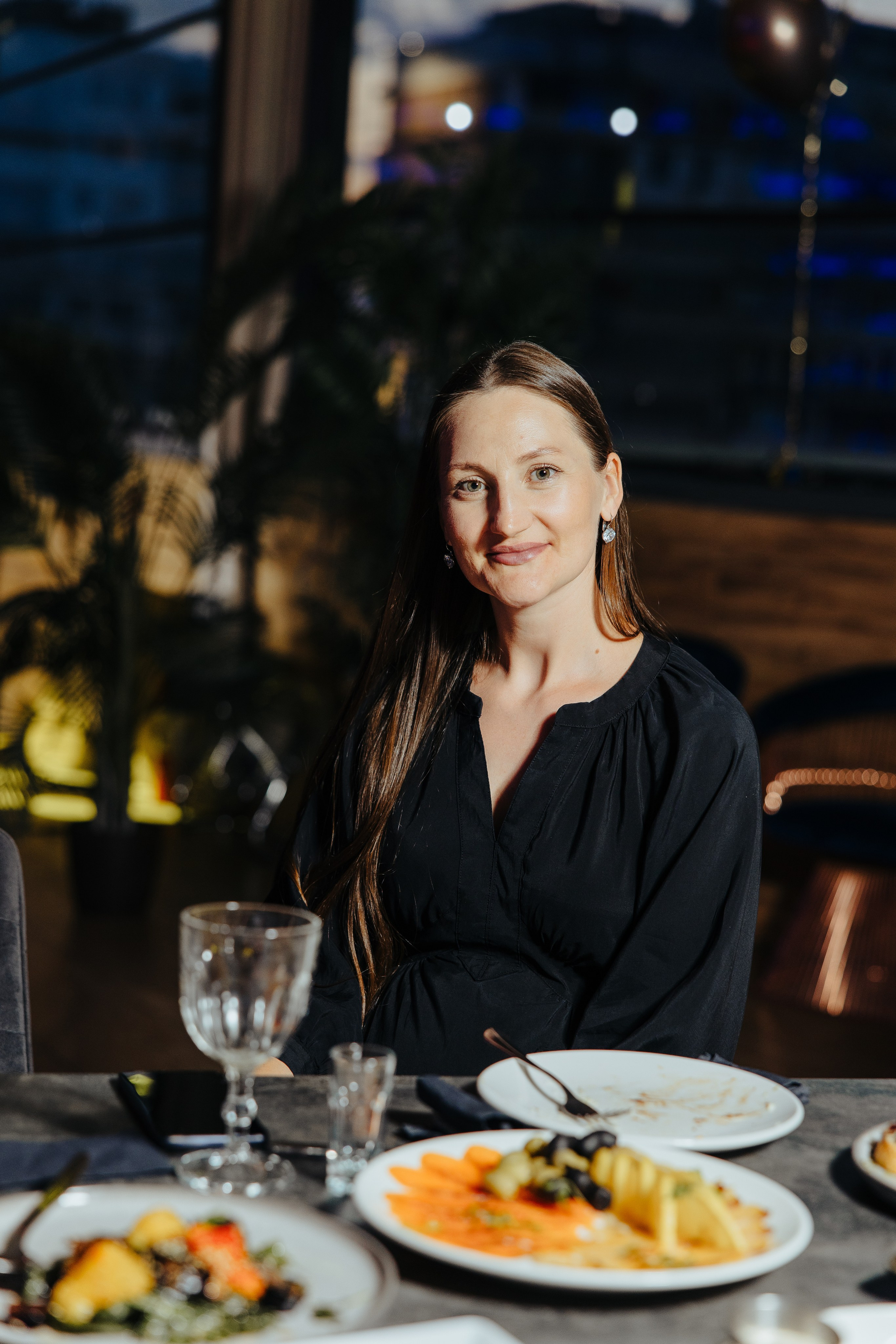 Nicoleta. Fotograf de nuntă și evenimente private!