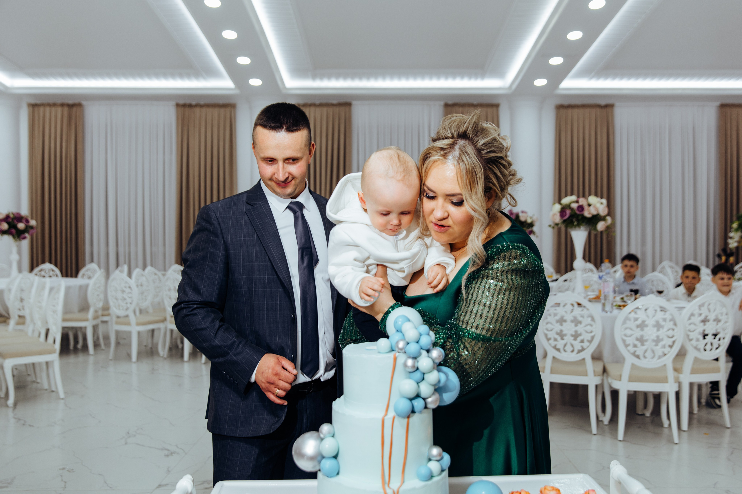 Ionel-Alessandro. Fotograf de nuntă și evenimente private!