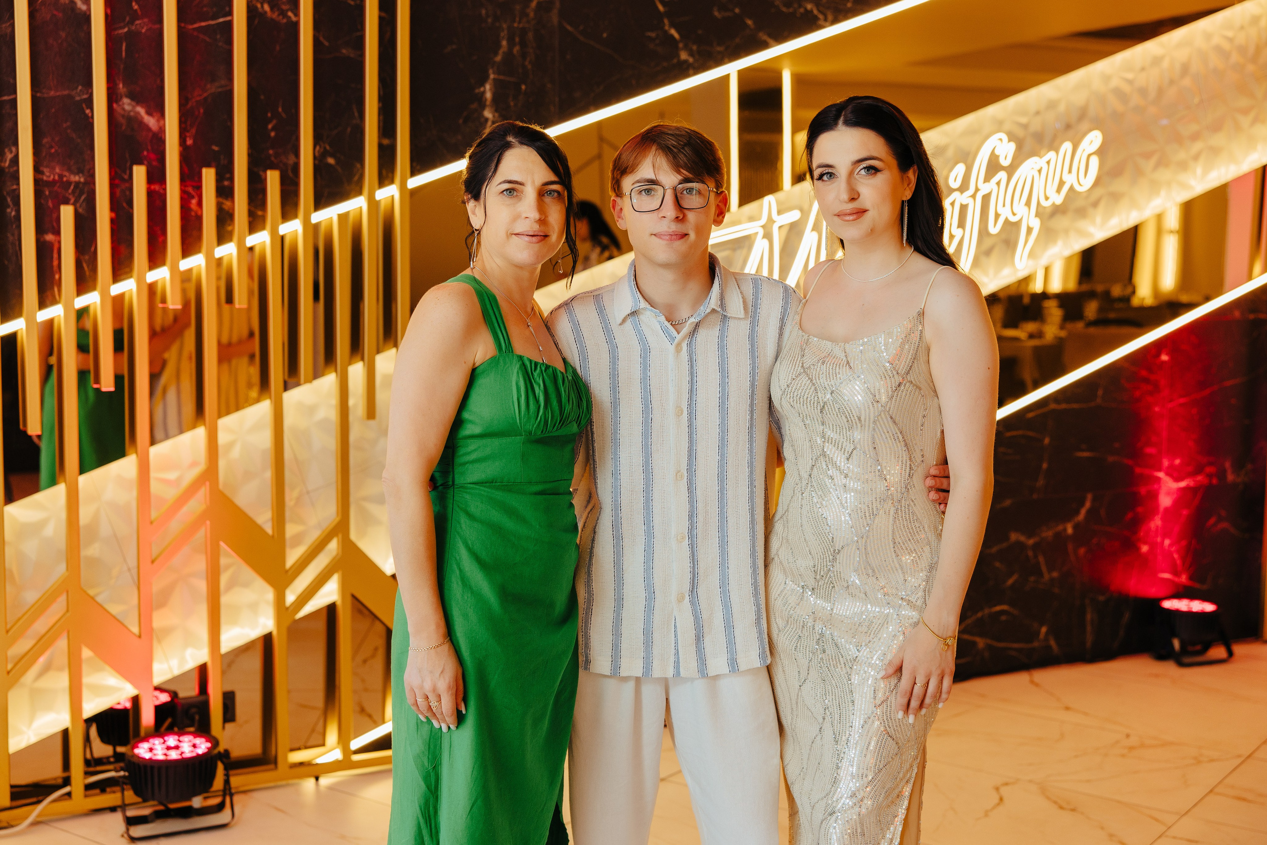 Delia. Fotograf de nuntă și evenimente private!