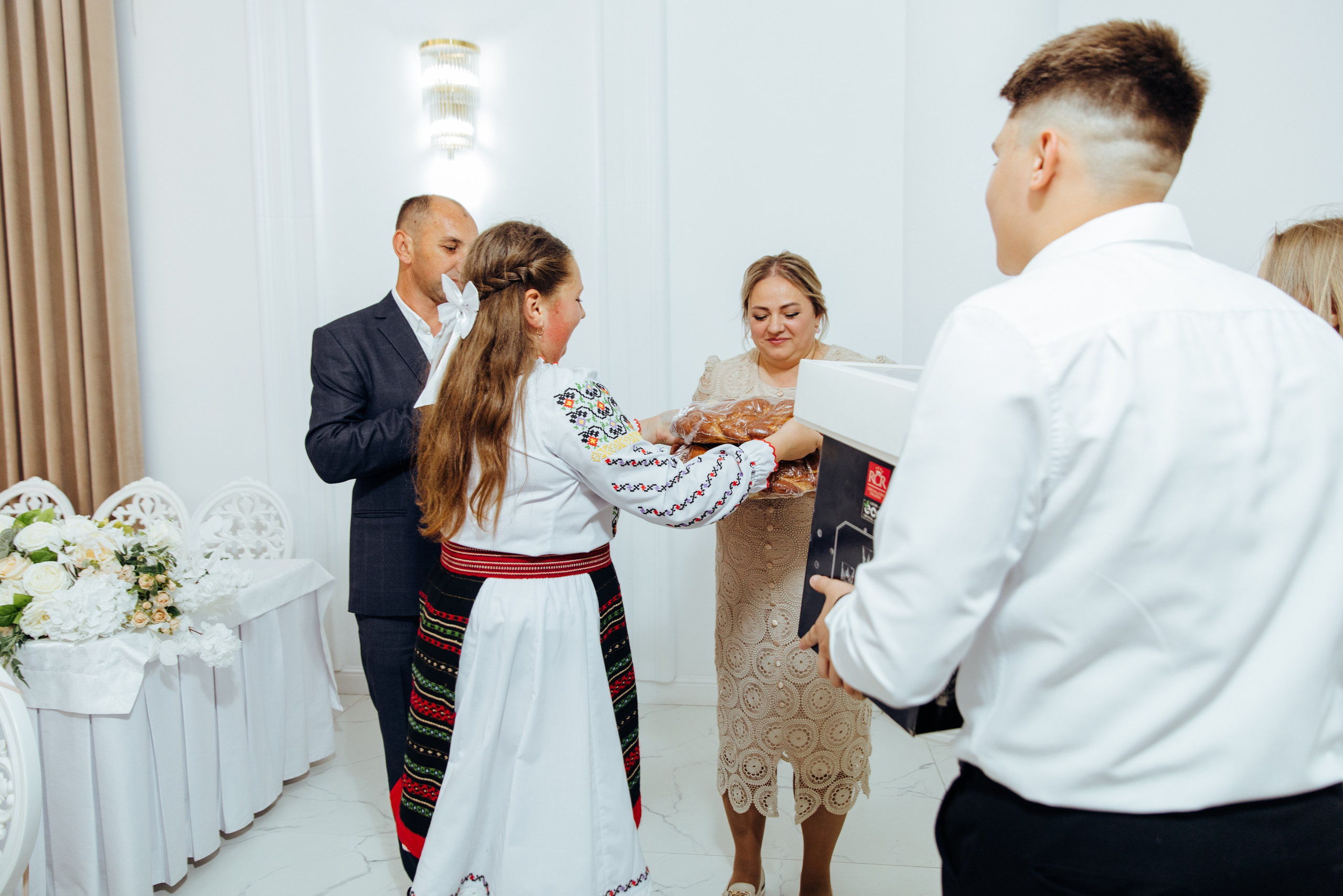 Ionel-Alessandro. Fotograf de nuntă și evenimente private!