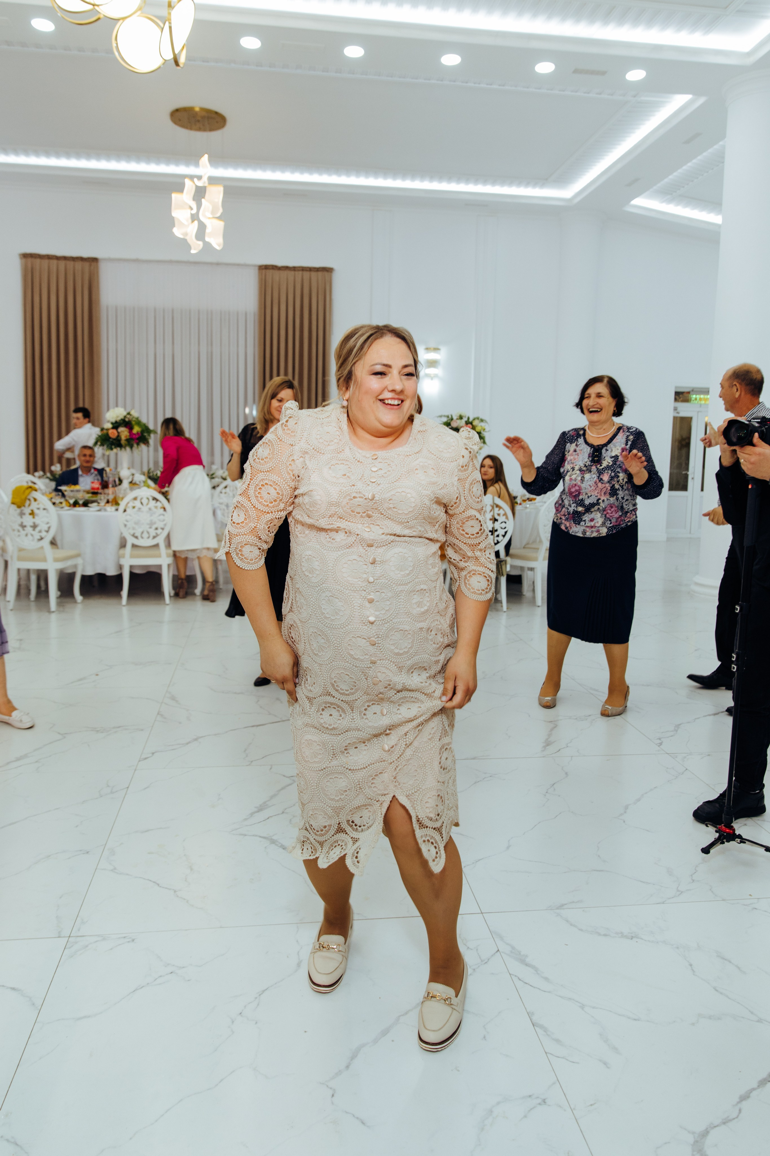 Ionel-Alessandro. Fotograf de nuntă și evenimente private!