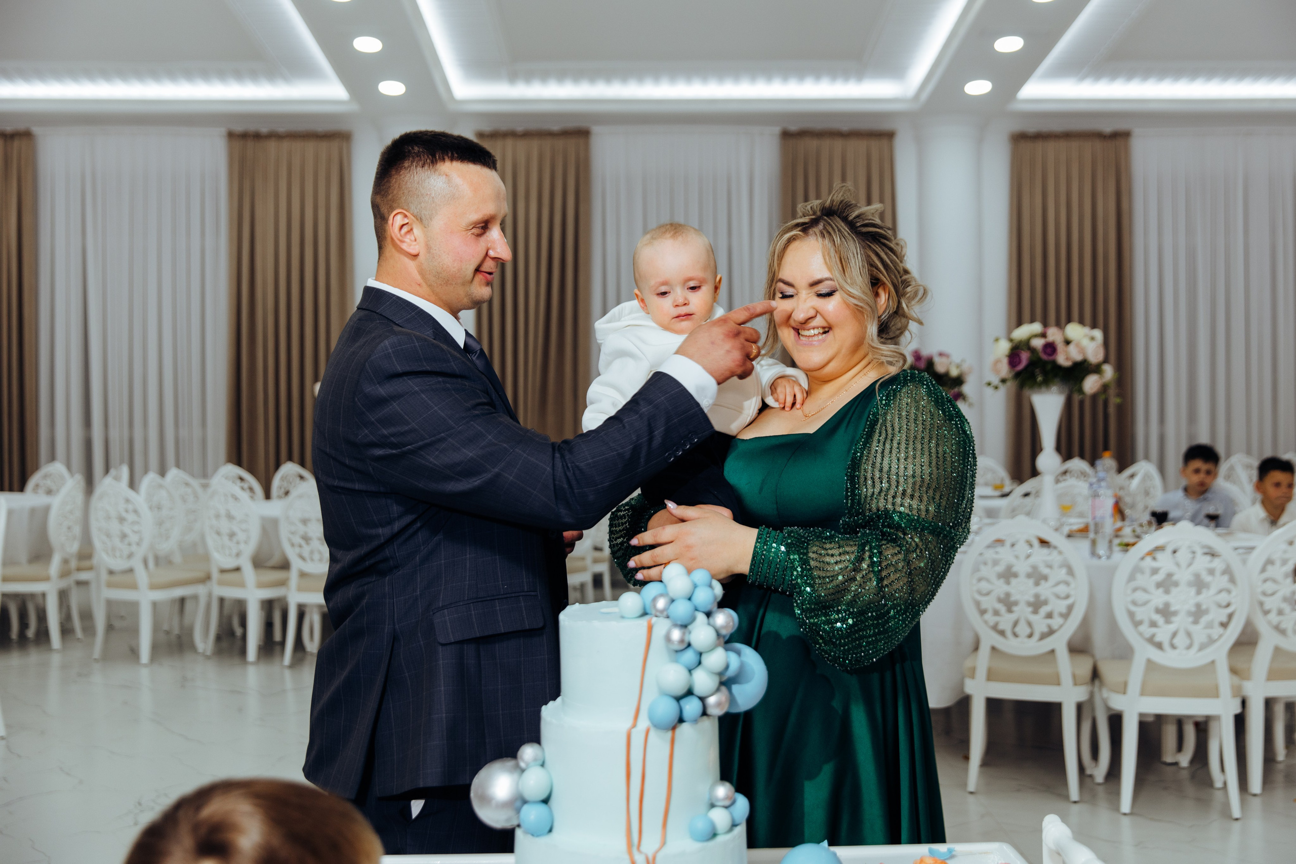 Ionel-Alessandro. Fotograf de nuntă și evenimente private!