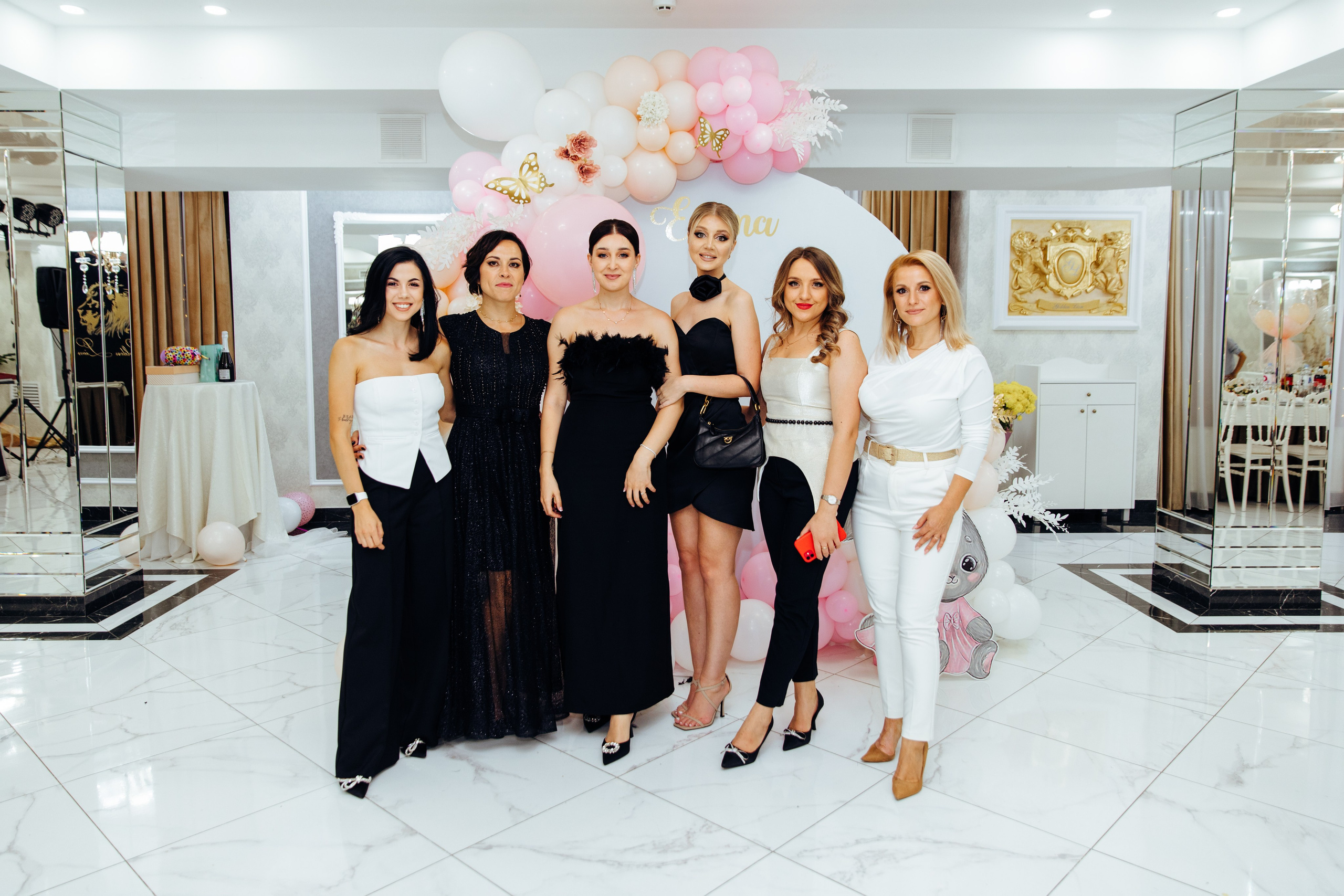 Emma. Fotograf de nuntă și evenimente private!