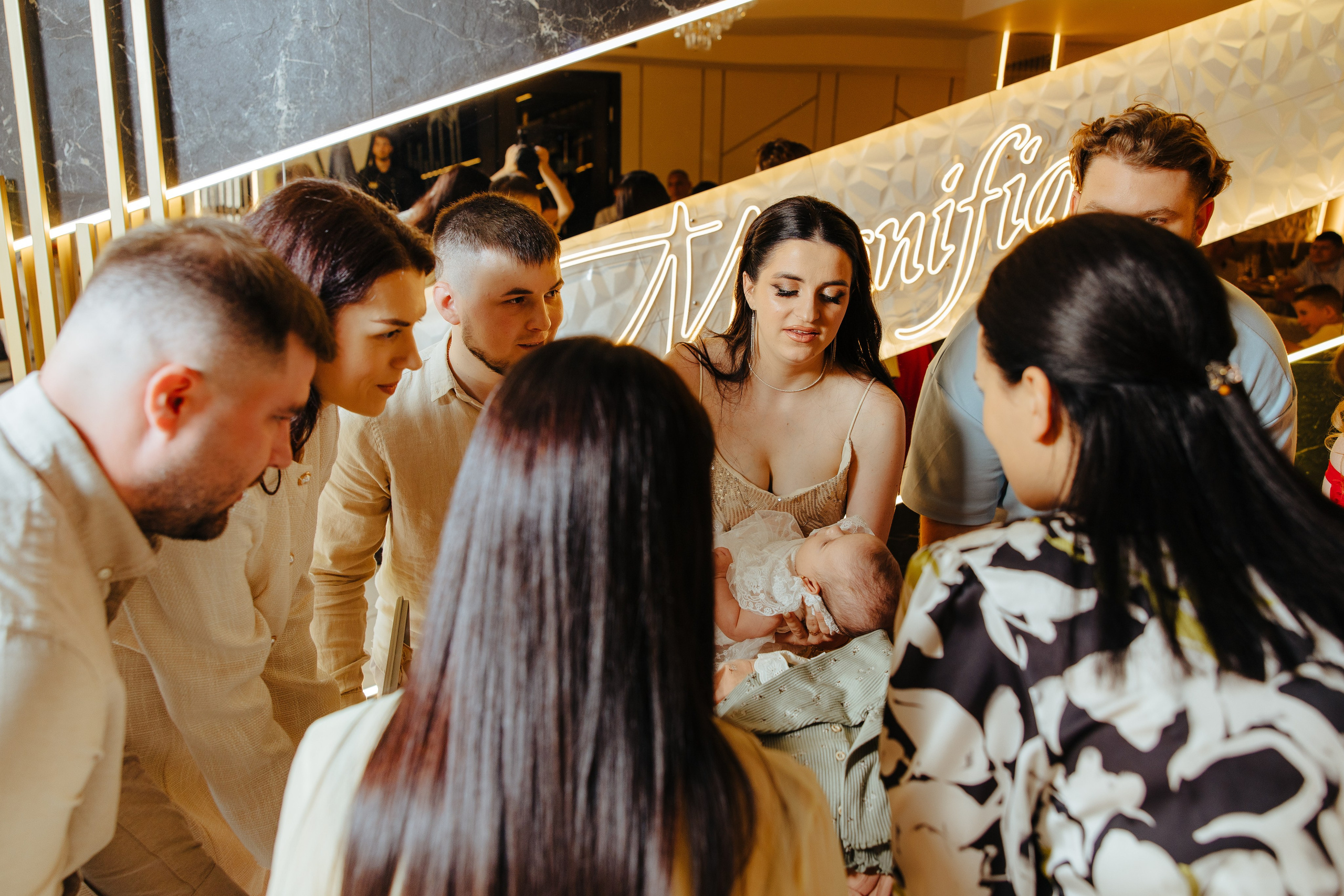 Delia. Fotograf de nuntă și evenimente private!