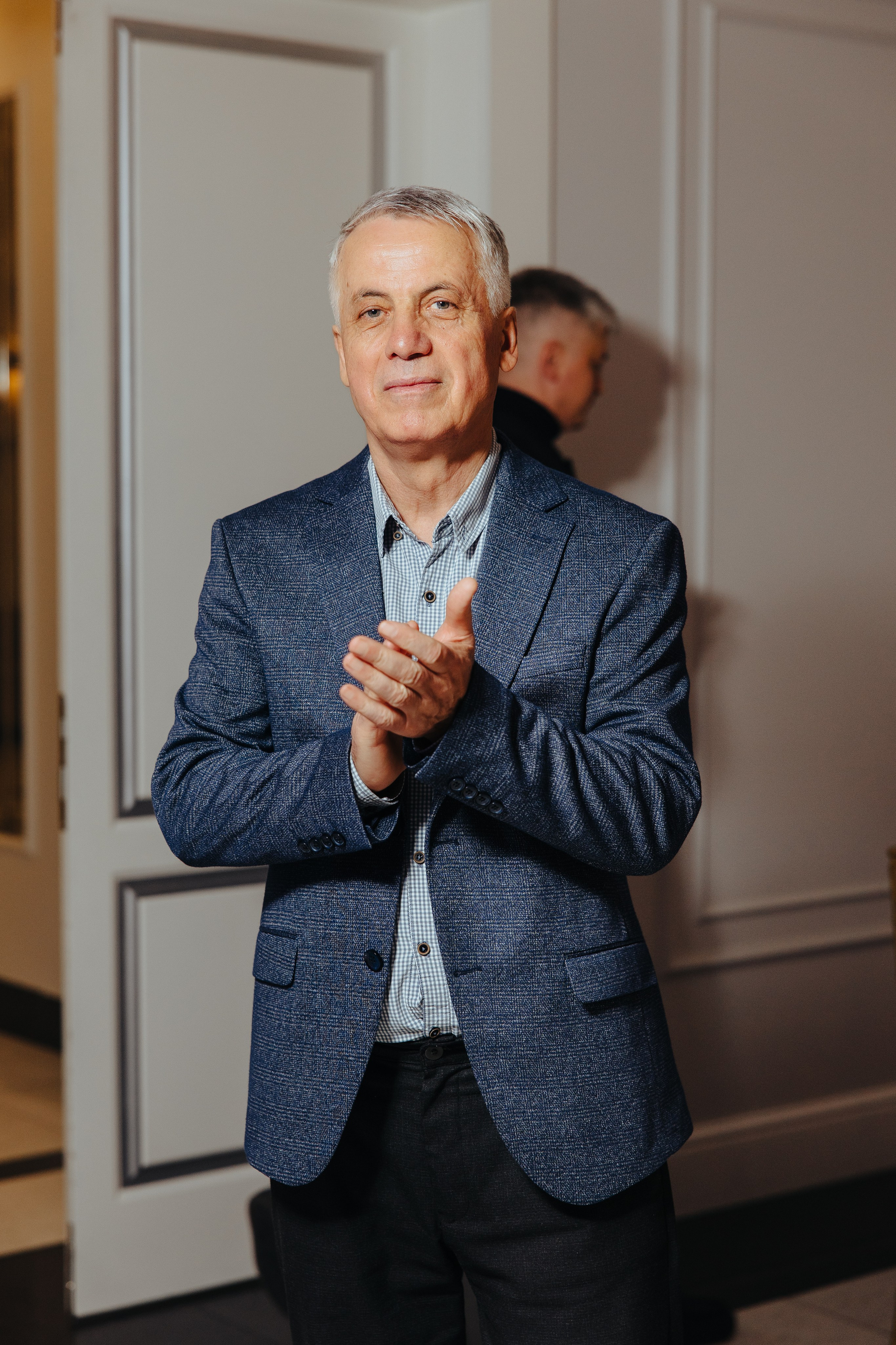 Mihai 40 ani. Fotograf de nuntă și evenimente private!