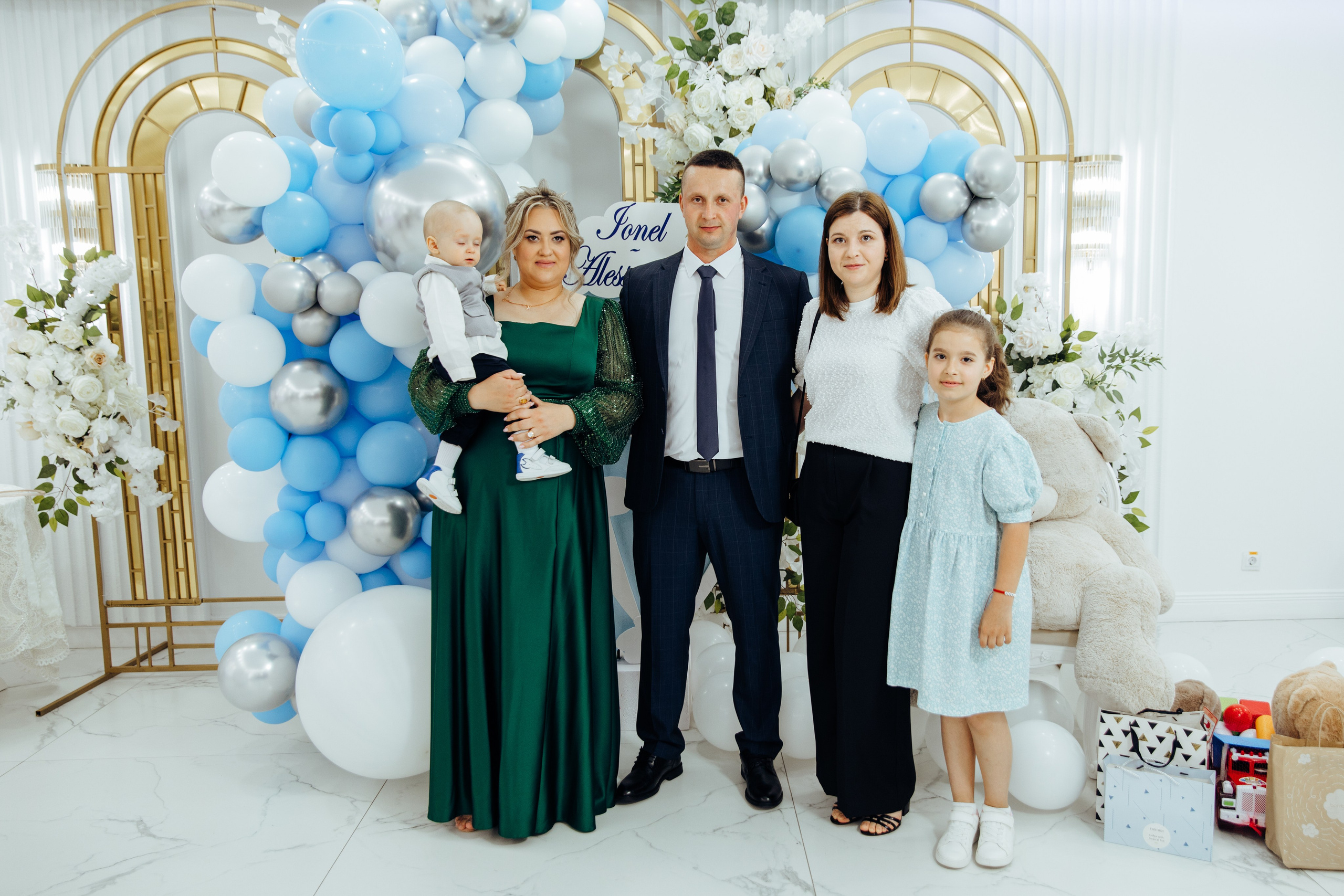 Ionel-Alessandro. Fotograf de nuntă și evenimente private!