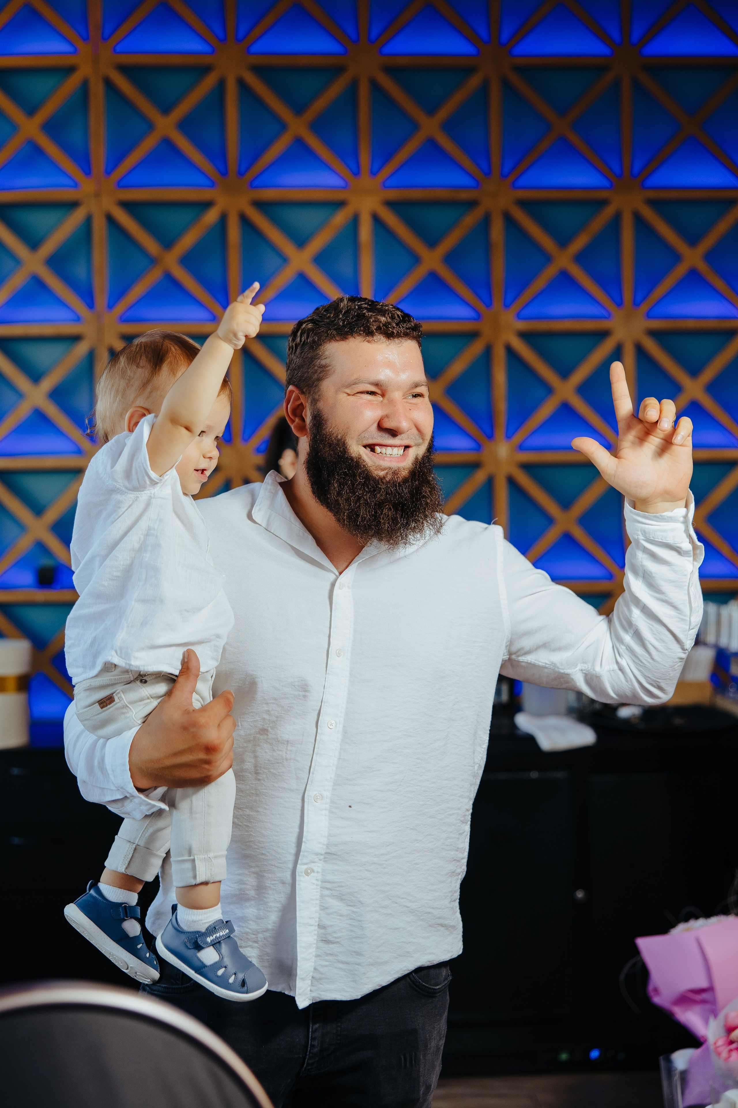 Nicoleta. Fotograf de nuntă și evenimente private!